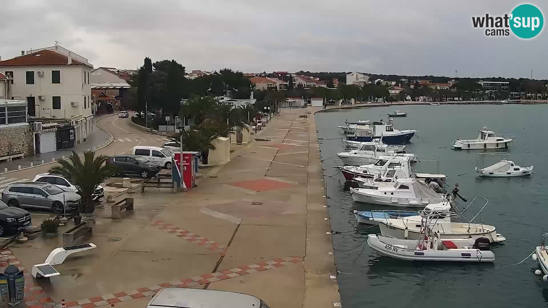 Novalja spletna kamera promenada