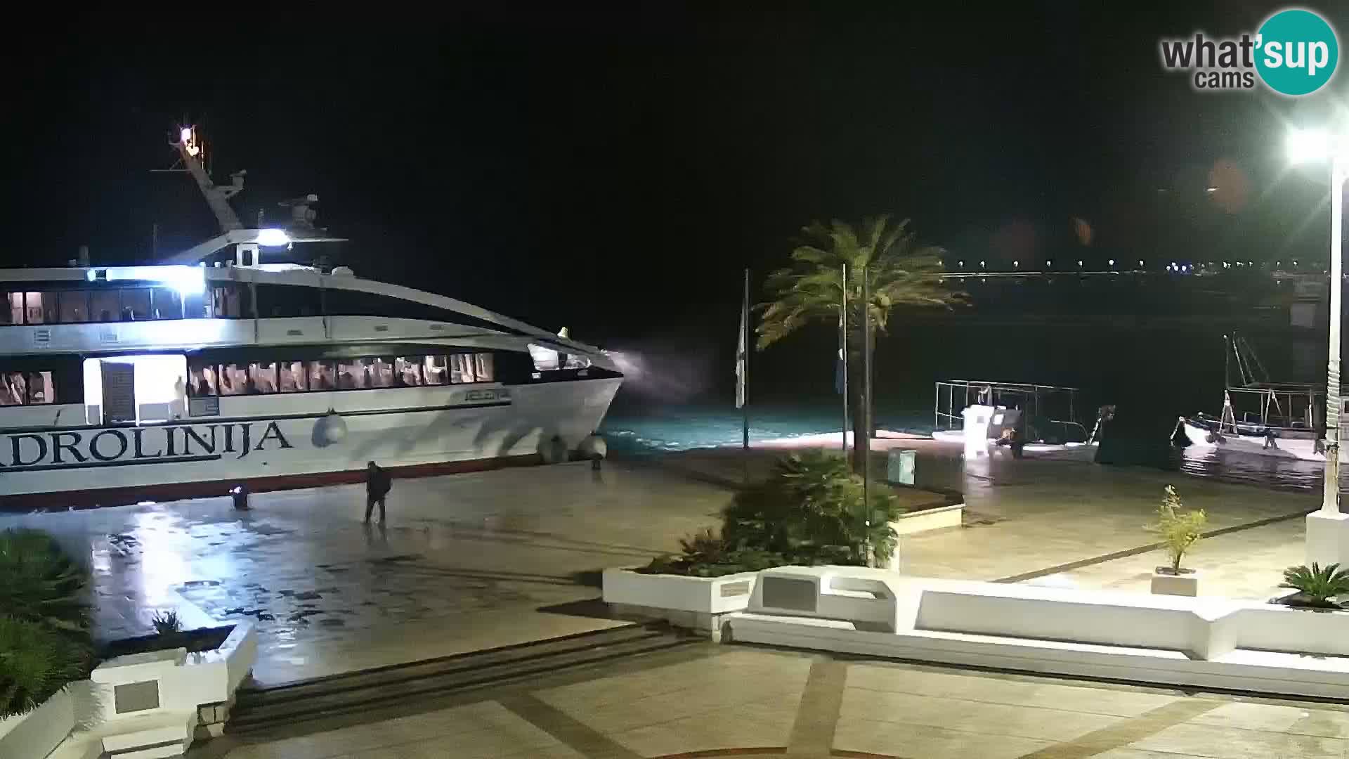 Novalja spletna kamera promenada