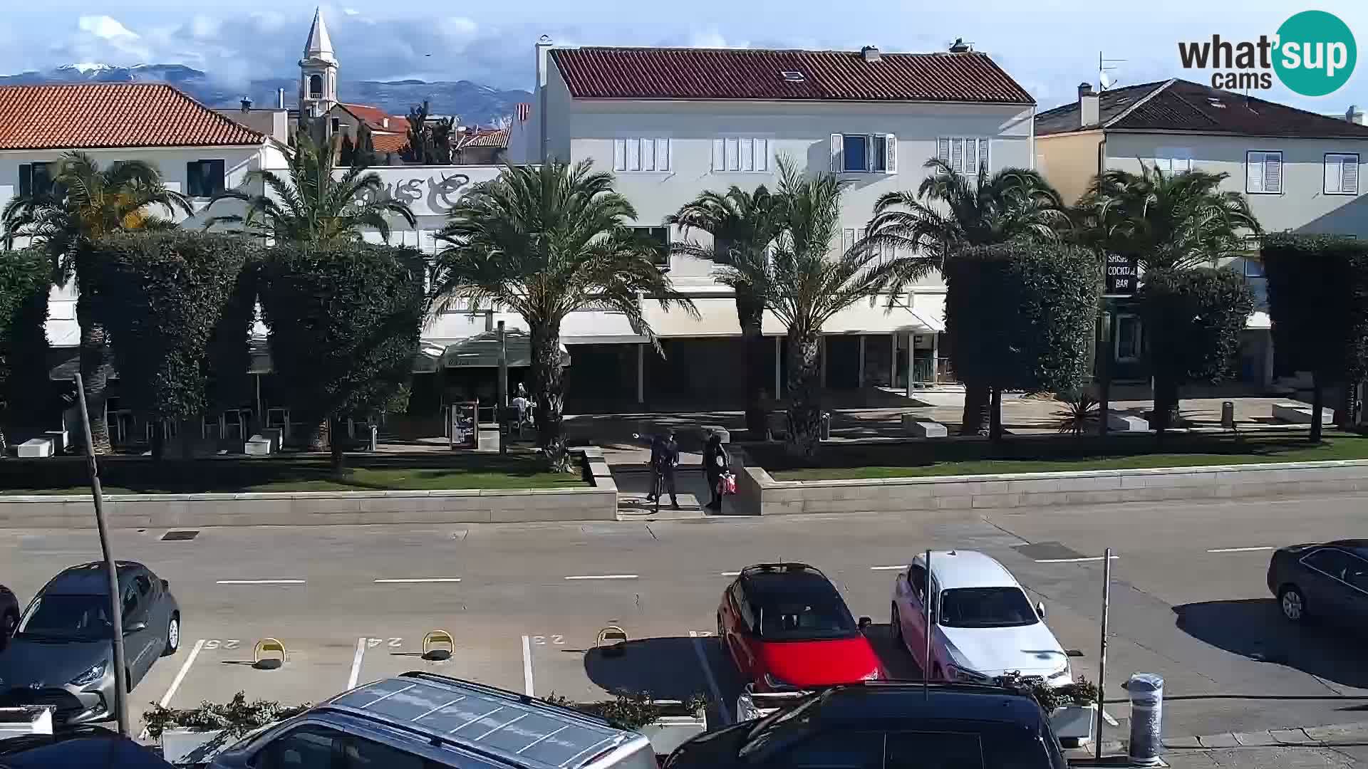 Web kamera Novalja promenada