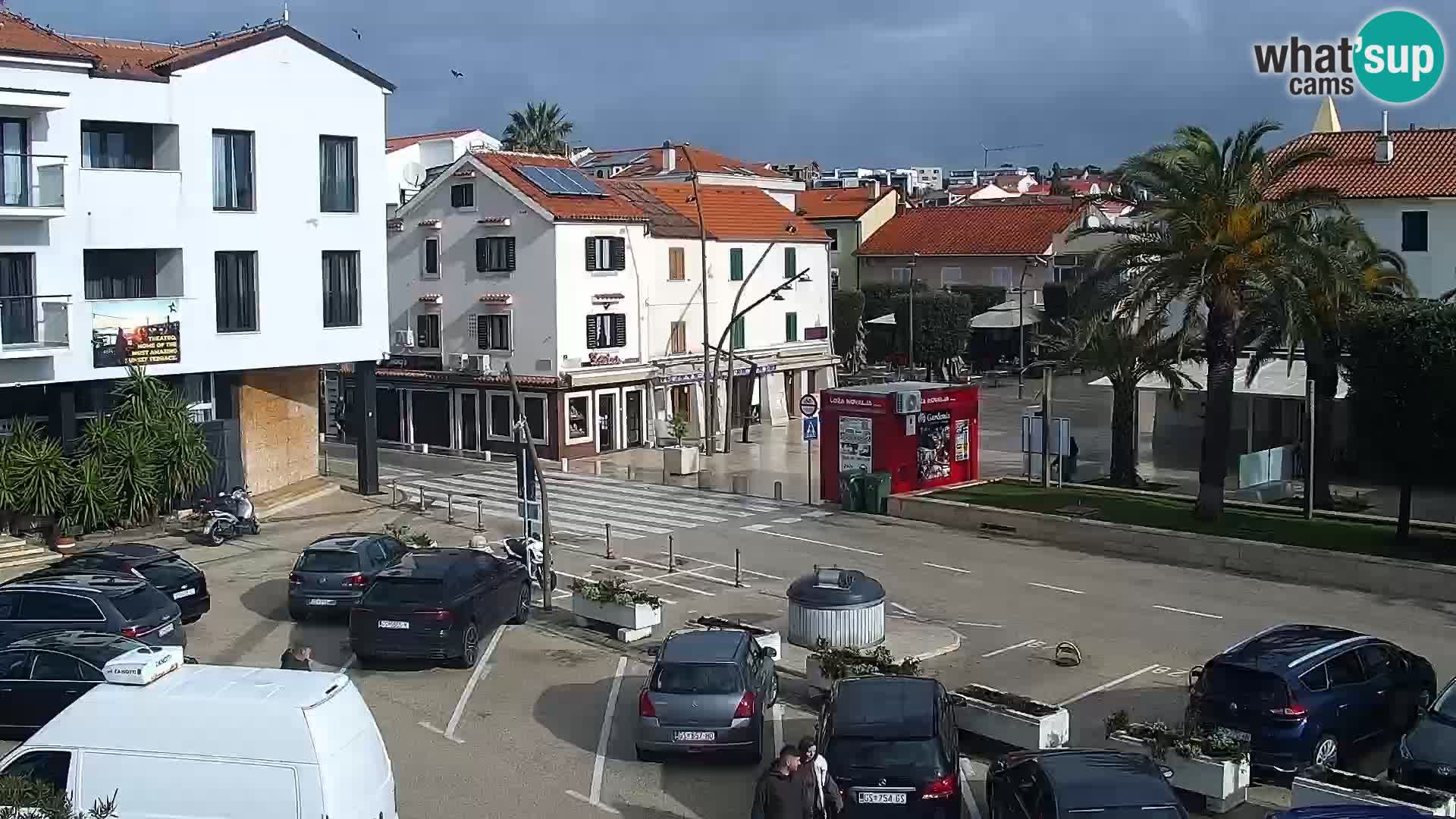 Novalja spletna kamera promenada