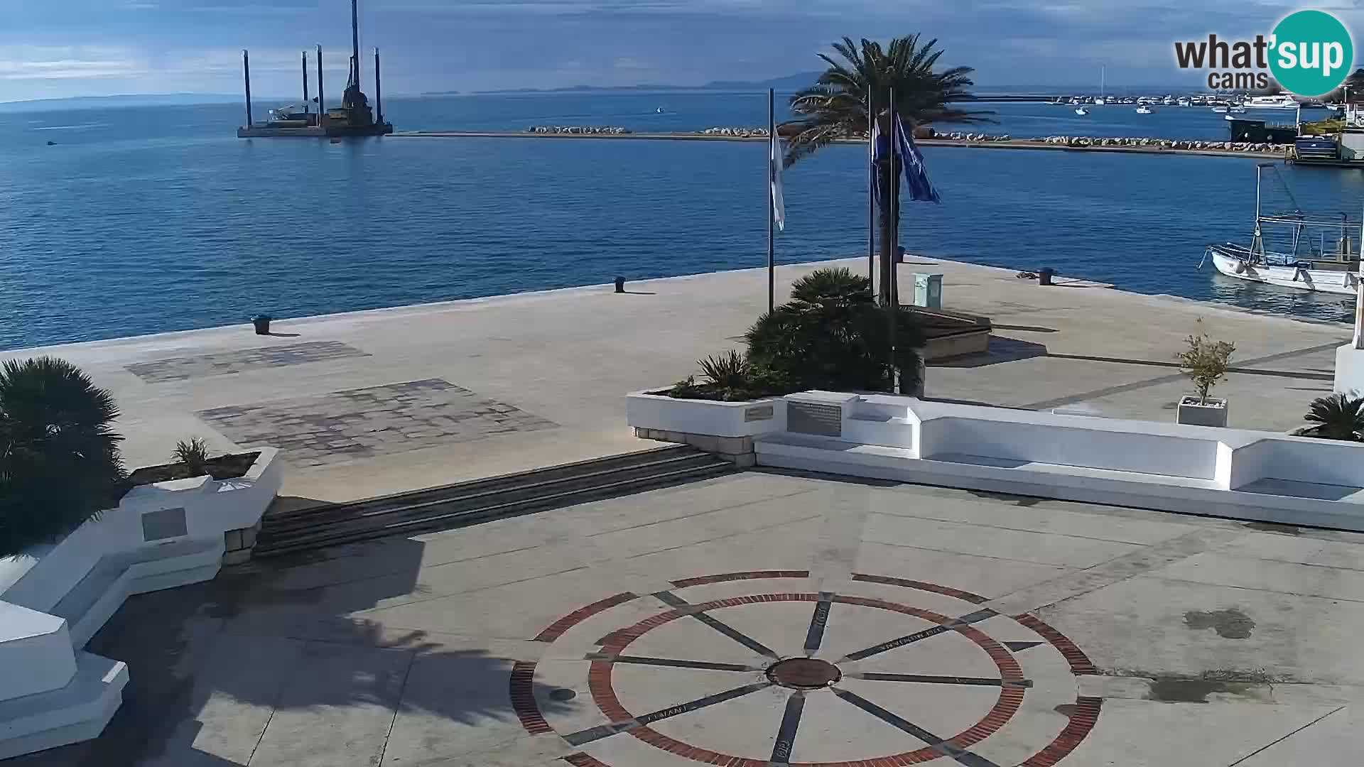 Novalja spletna kamera promenada