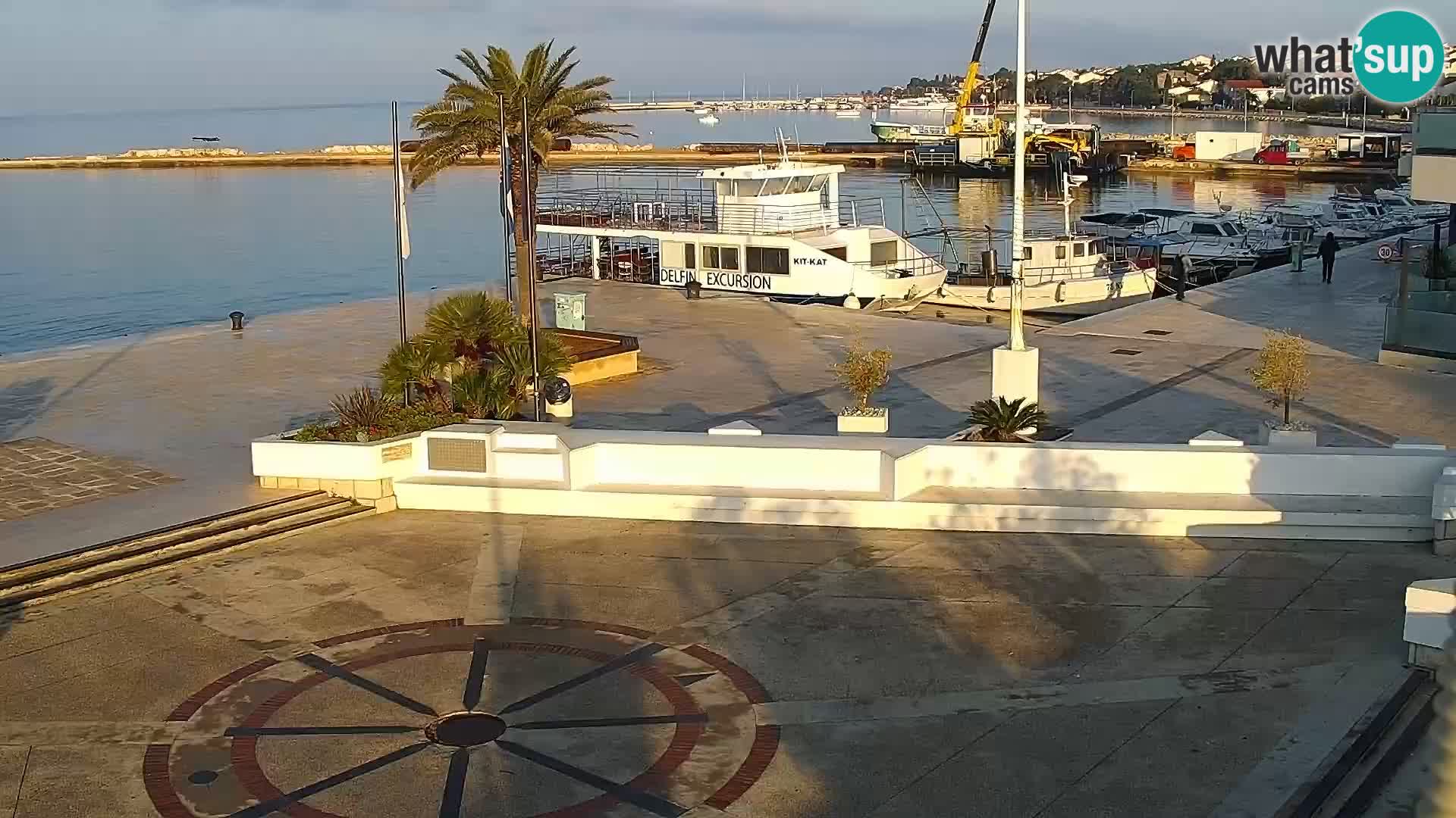 Webcam Novalja seaside promenade