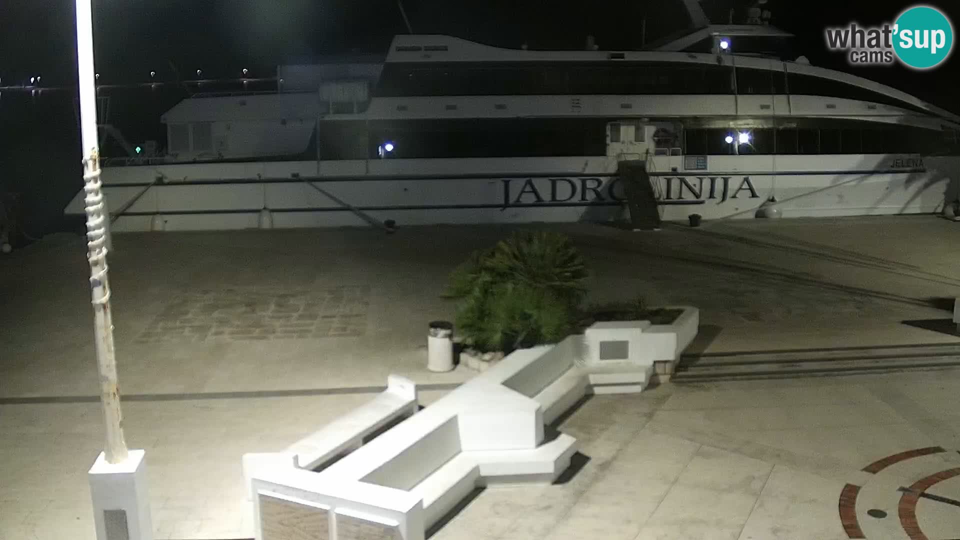 Webcam Novalja seaside promenade