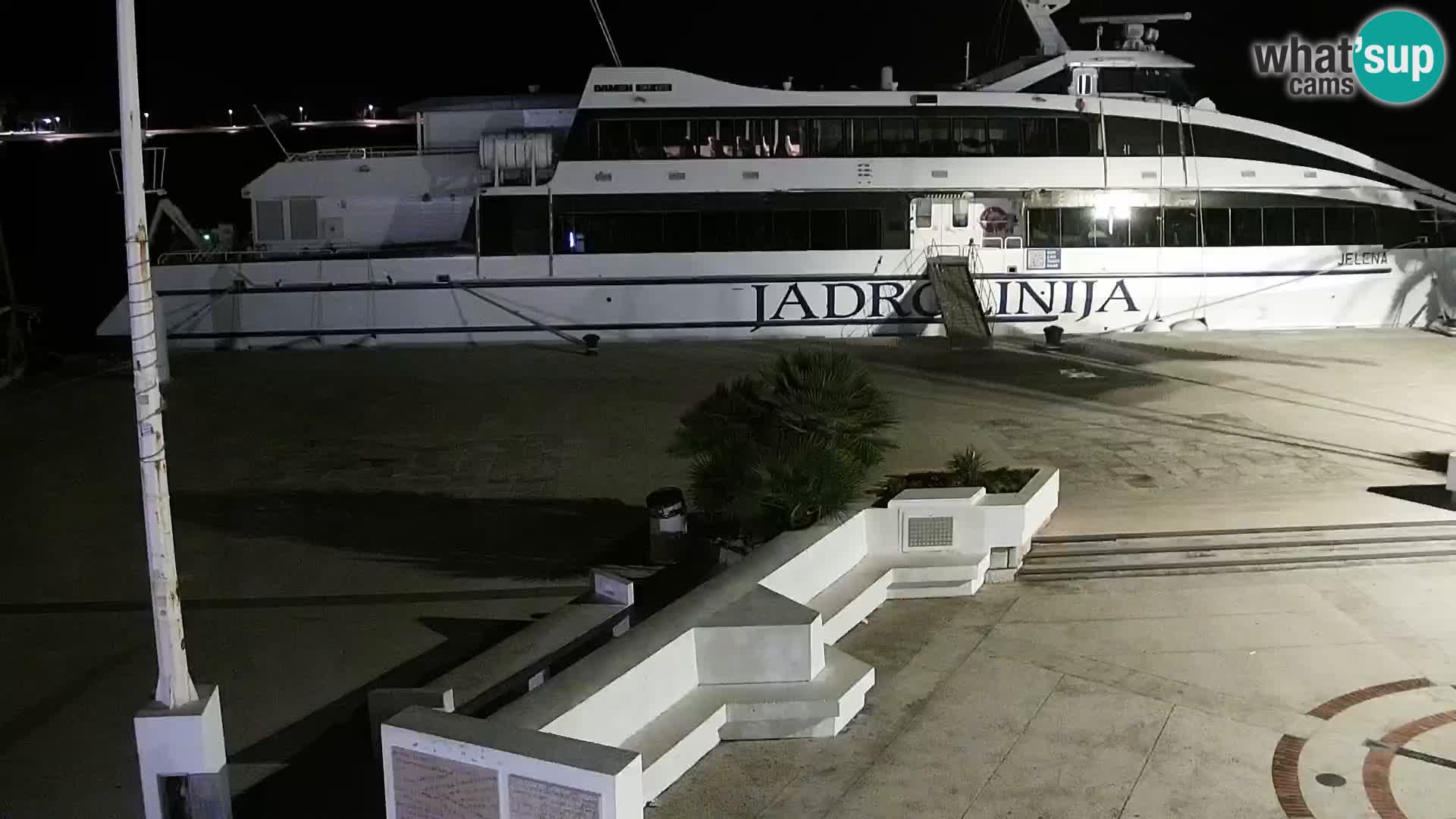 Livecam Promenade a Novalja