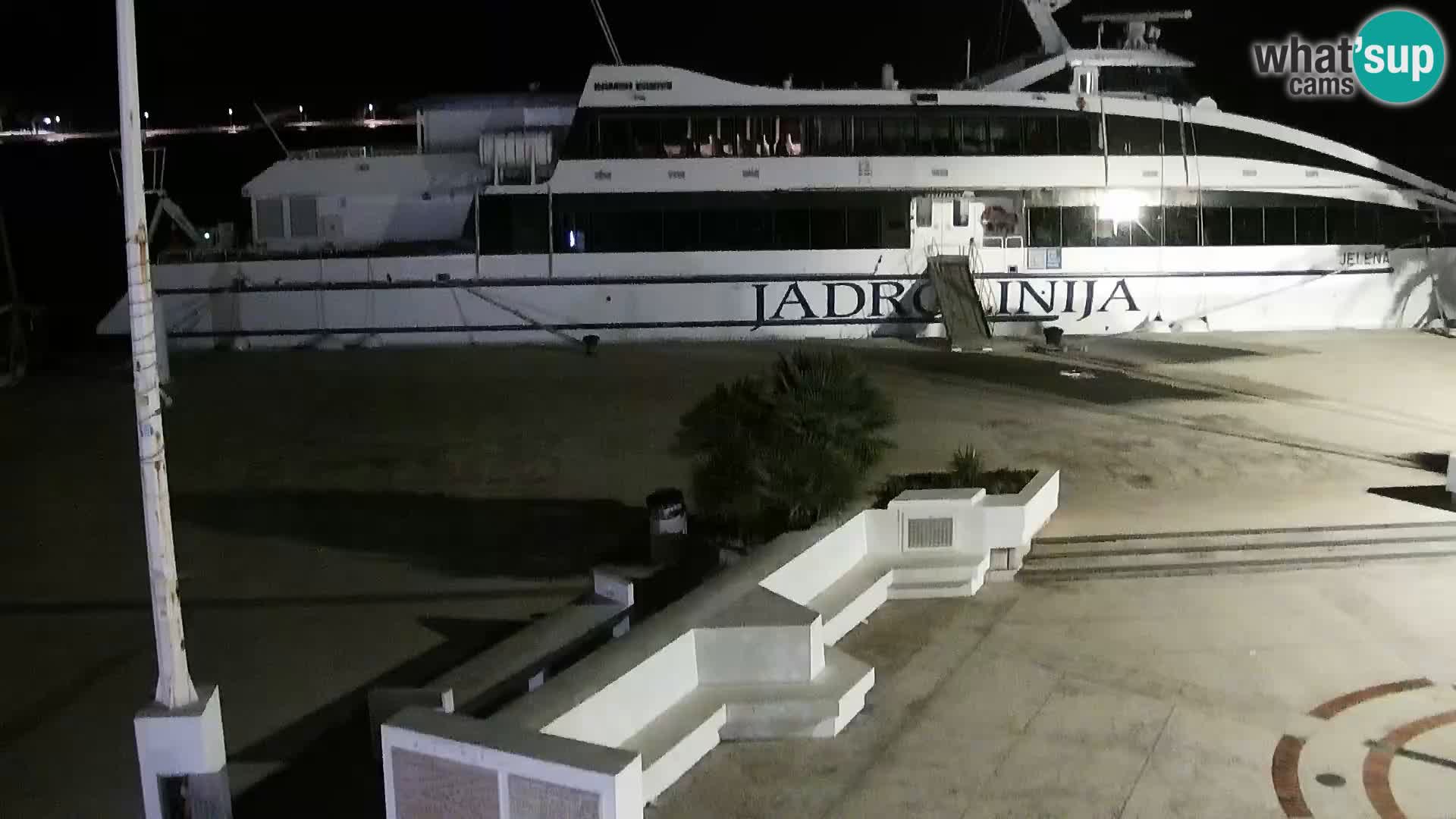 Webcam Novalja seaside promenade