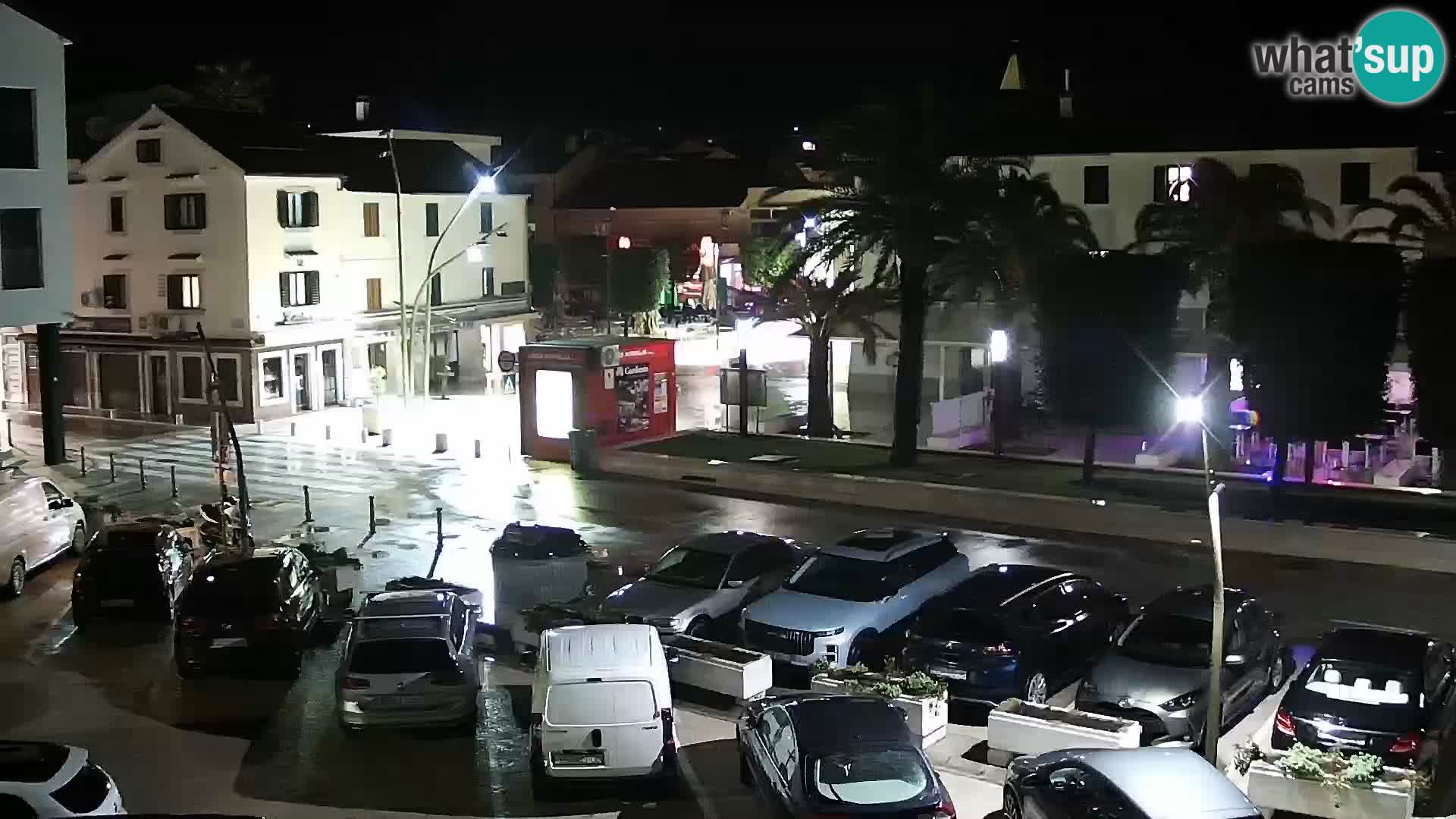 Web kamera Novalja promenada