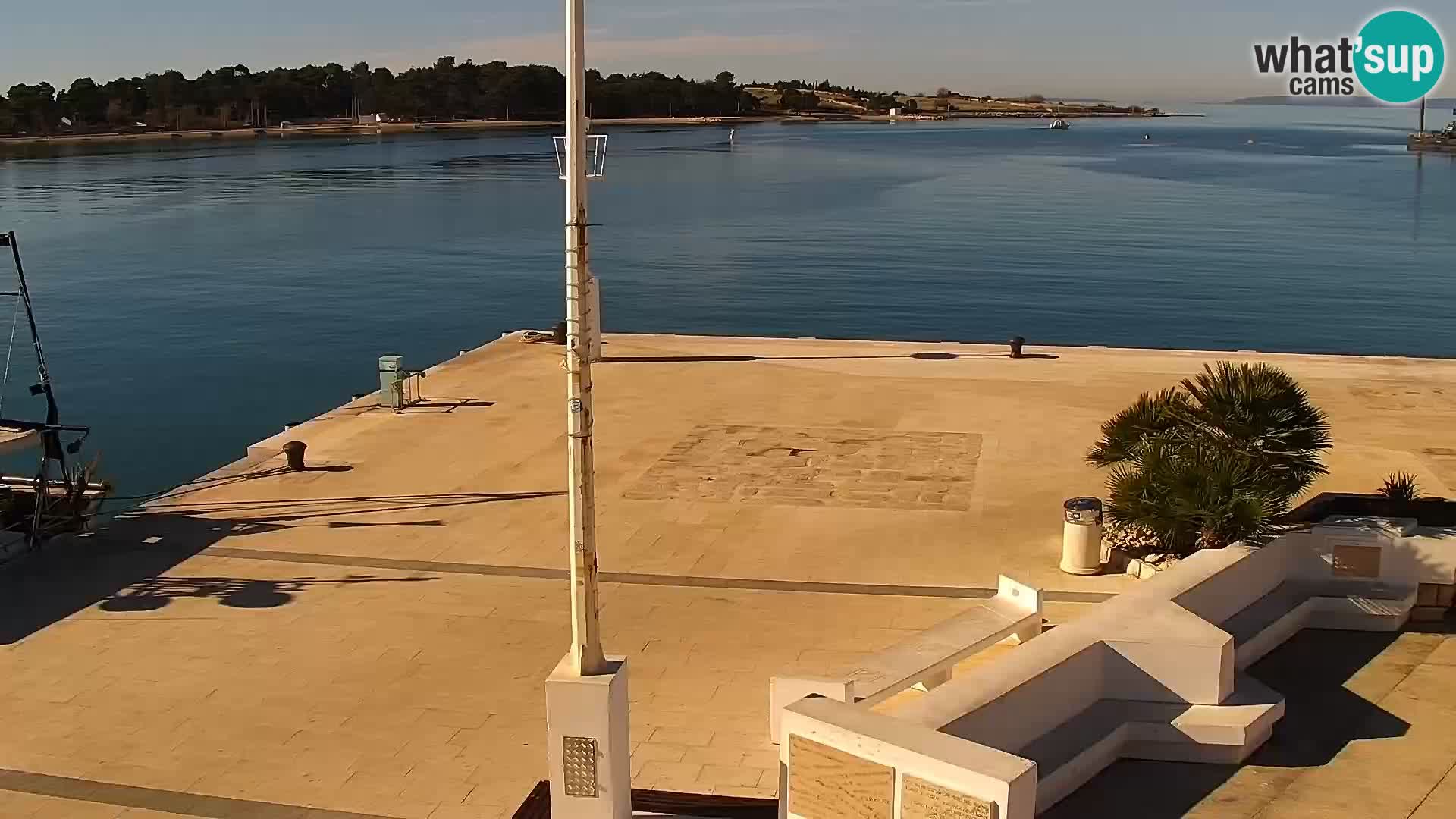 Livecam Promenade a Novalja