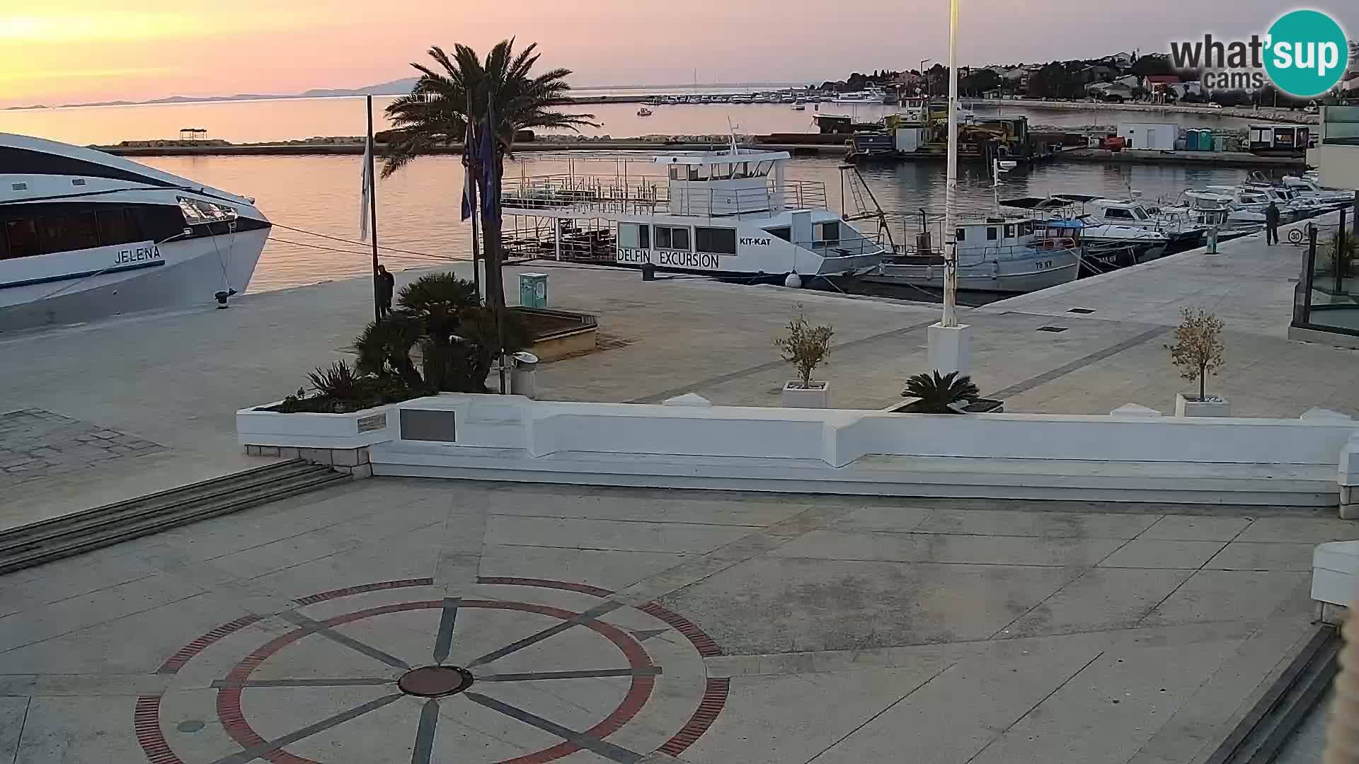 Webcam Novalja seaside promenade