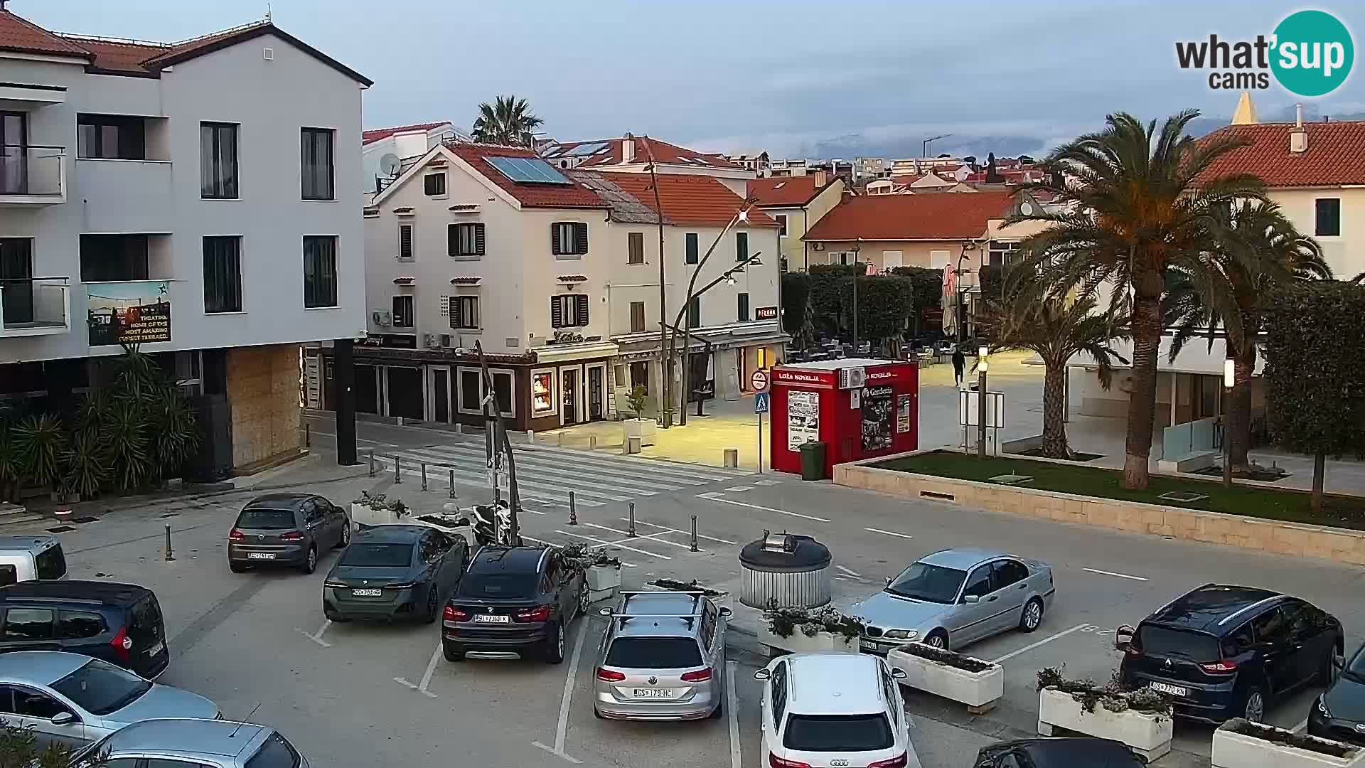 Webcam Novalja seaside promenade