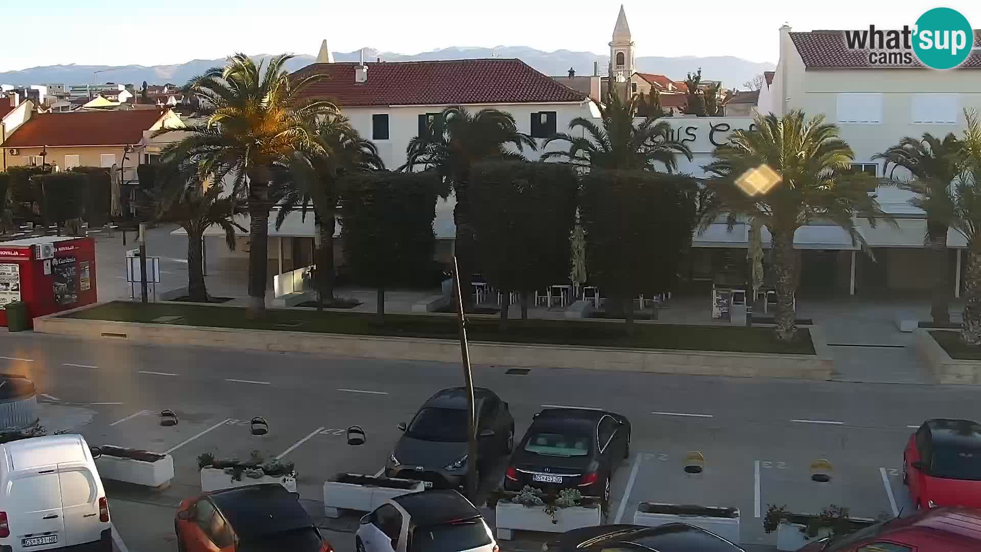 Novalja spletna kamera promenada