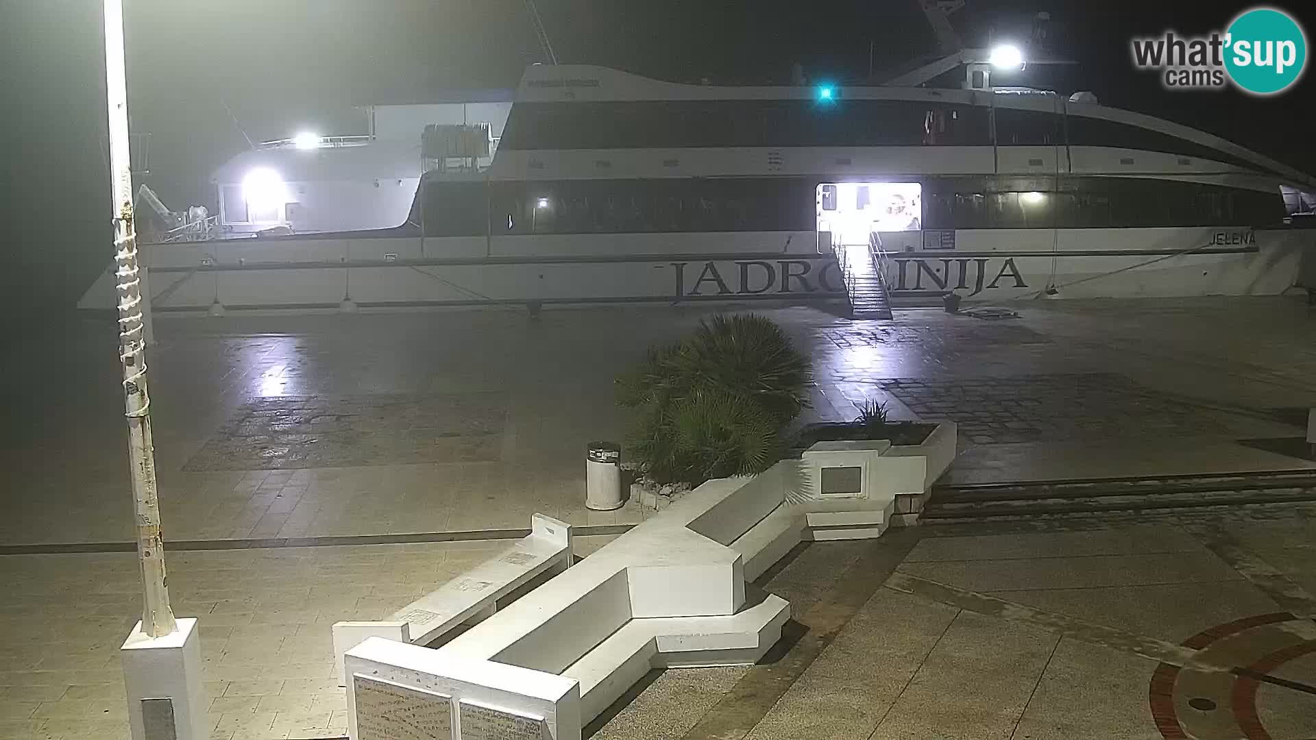 Webcam Novalja seaside promenade