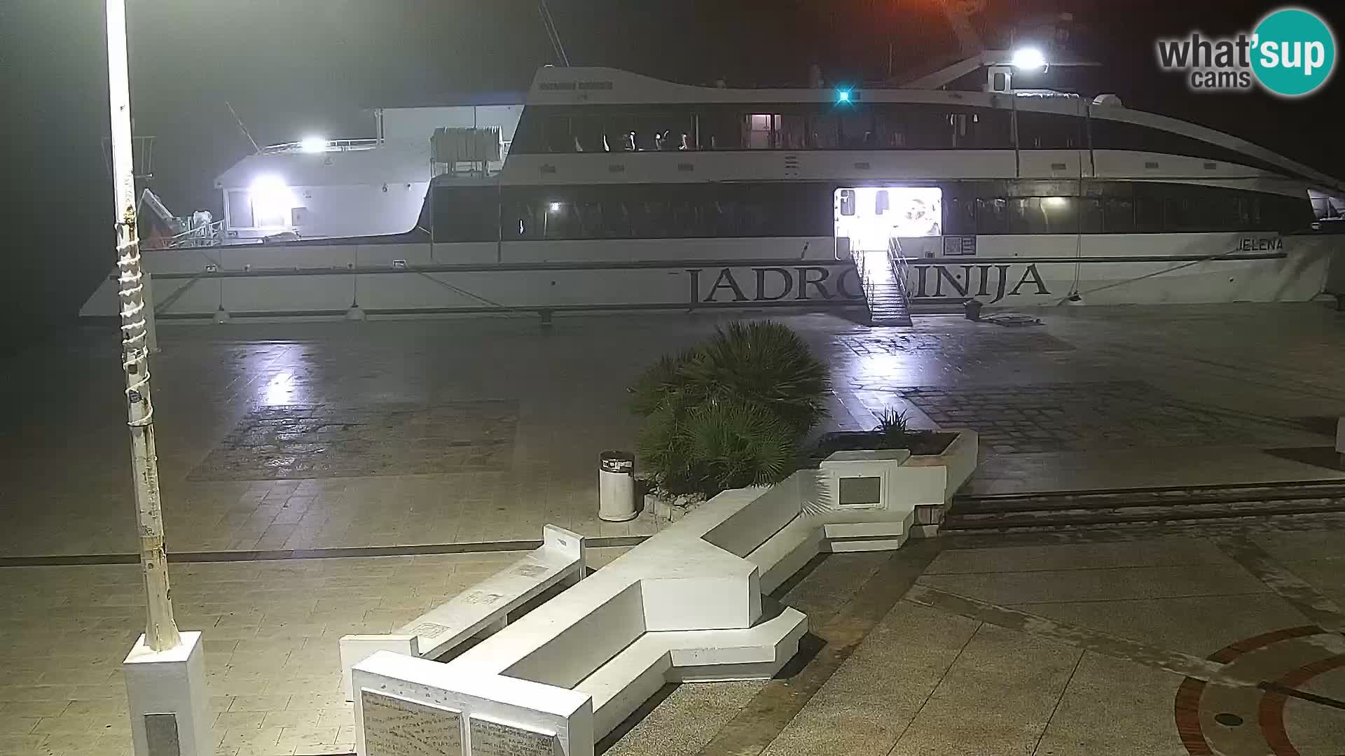 Webcam Novalja seaside promenade