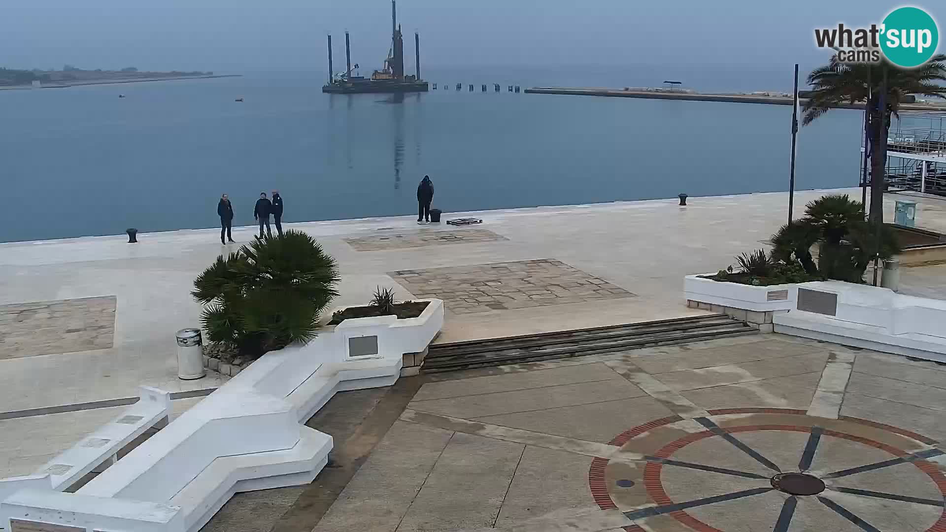 Novalja spletna kamera promenada