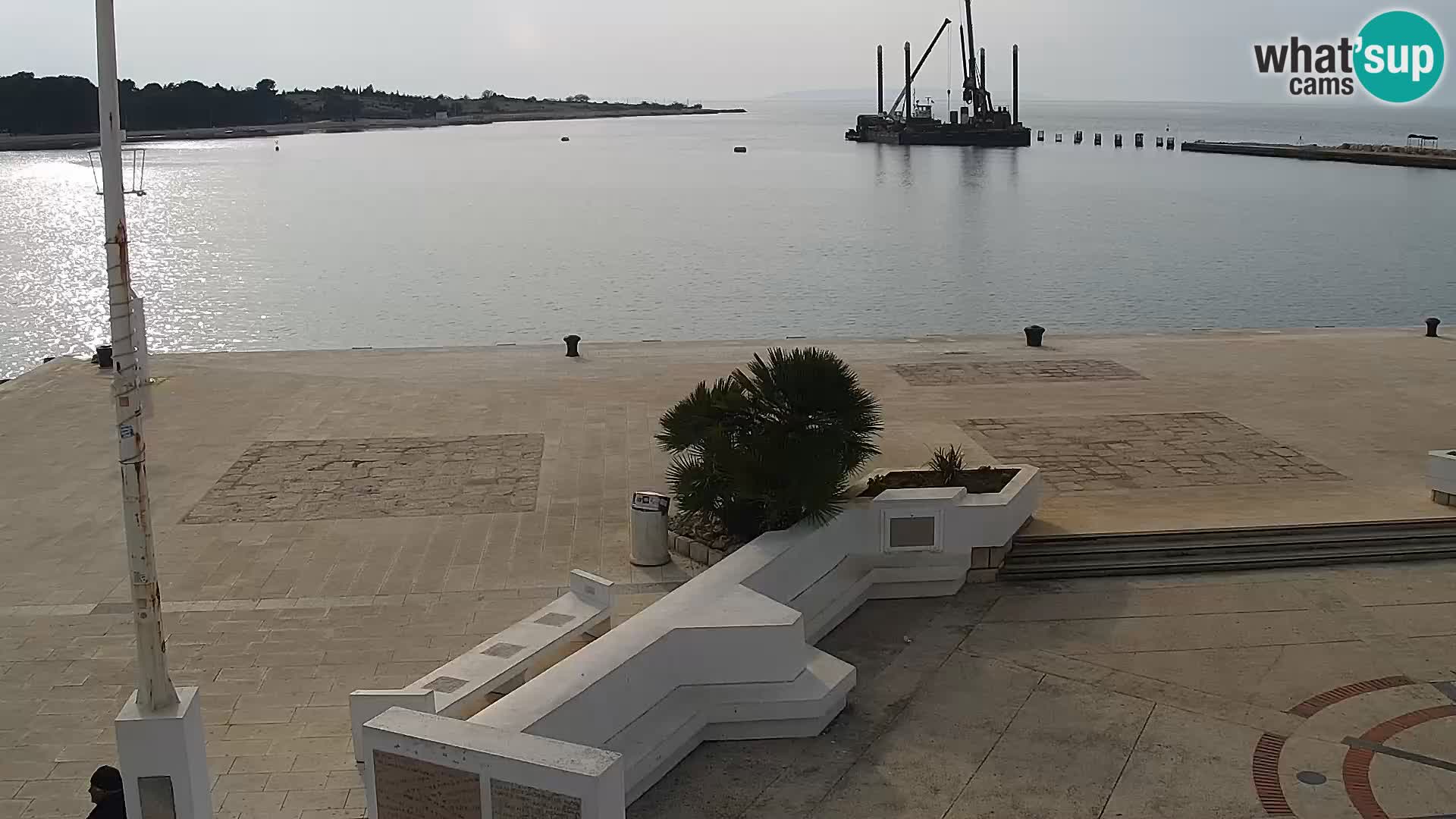 Novalja spletna kamera promenada