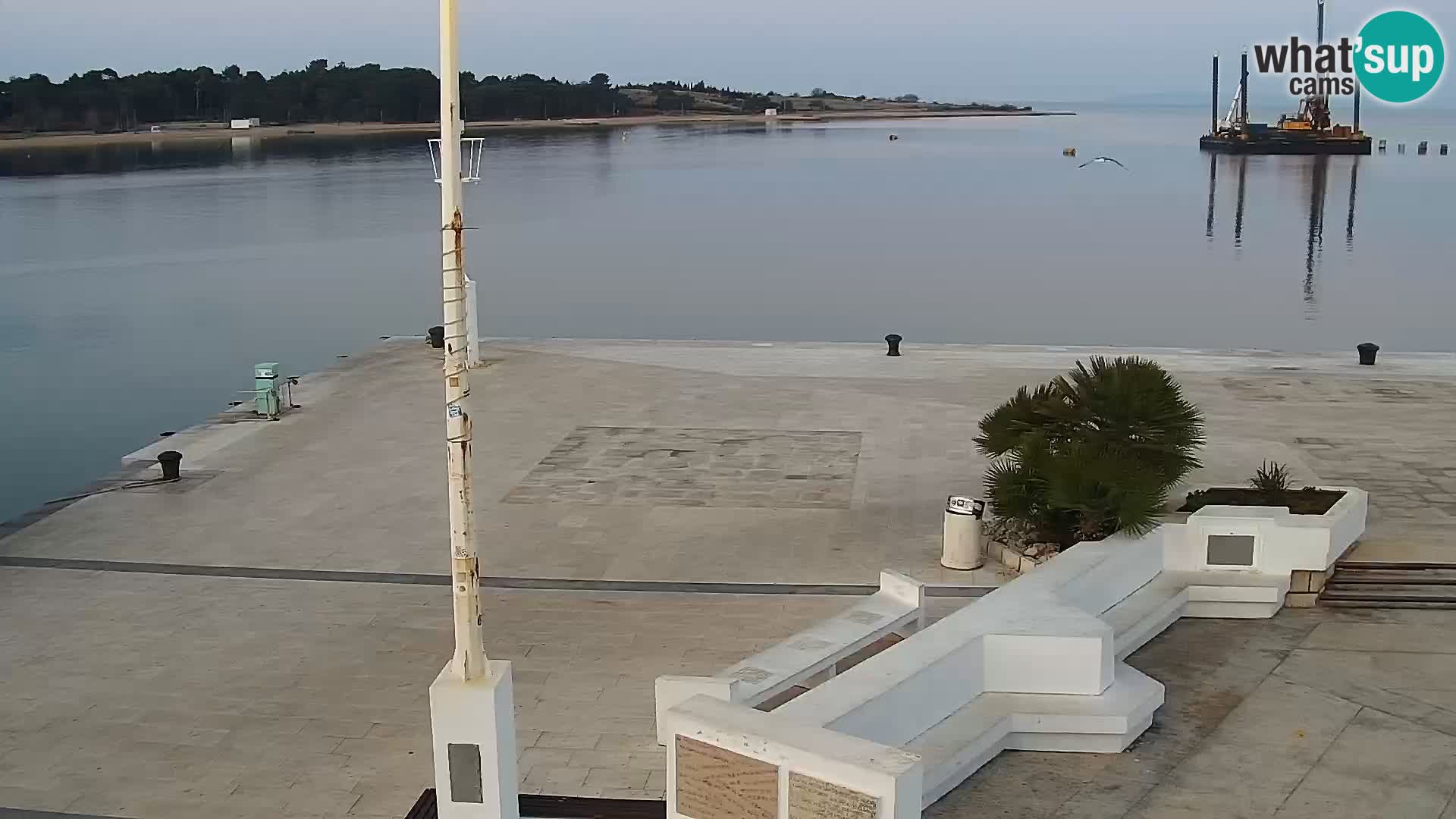 Webcam Novalja seaside promenade