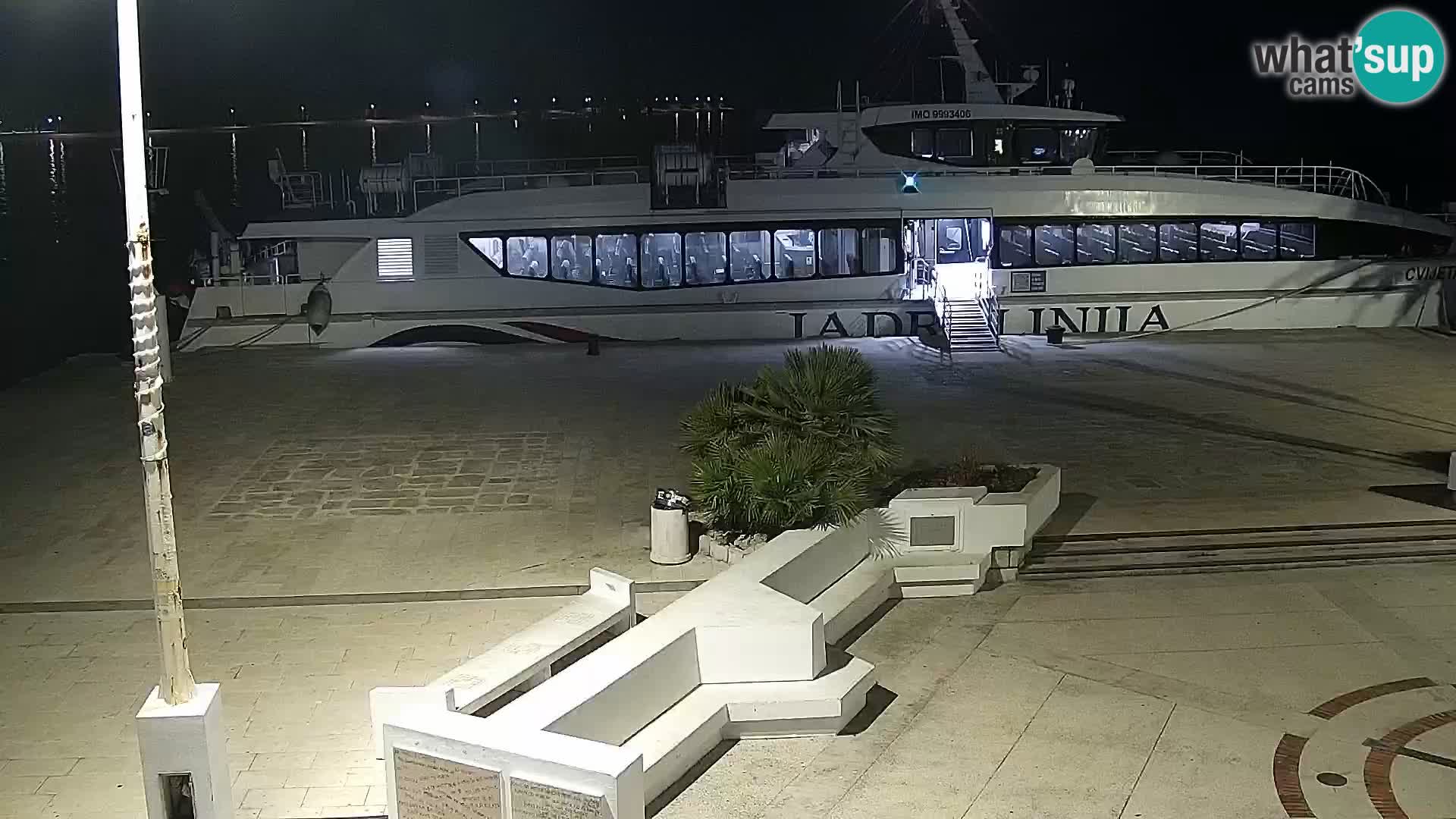 Webcam Novalja seaside promenade
