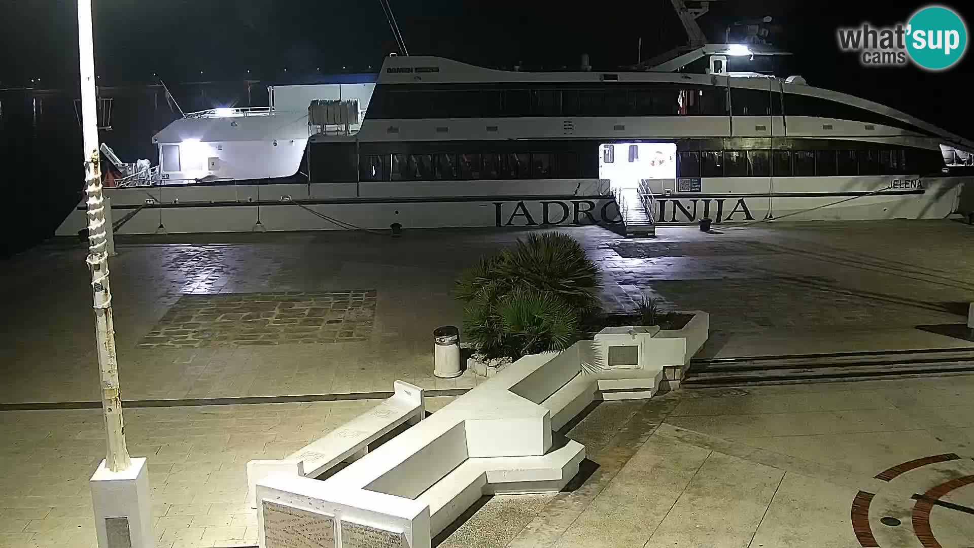 Webcam Novalja seaside promenade