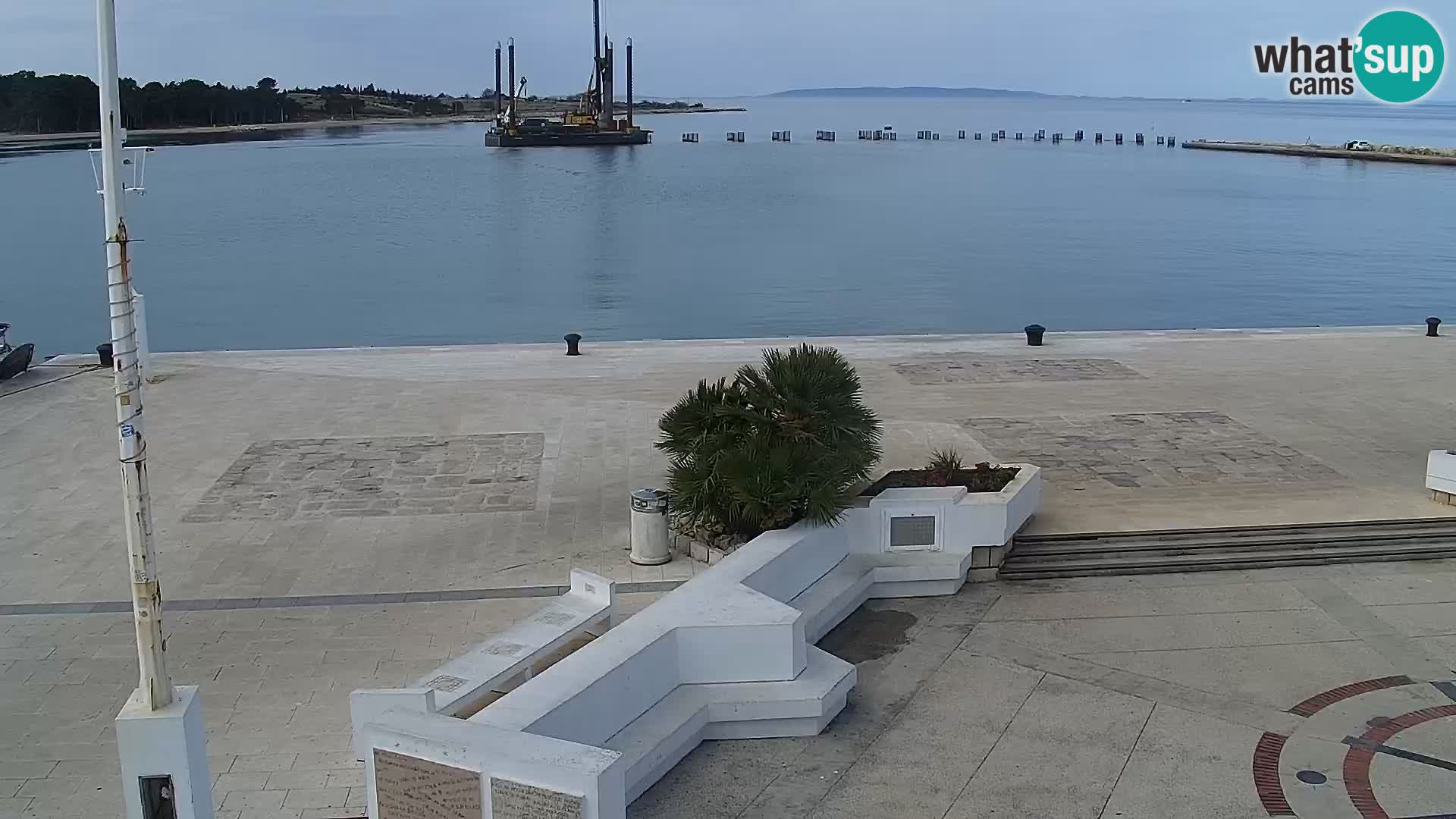Webcam Novalja seaside promenade