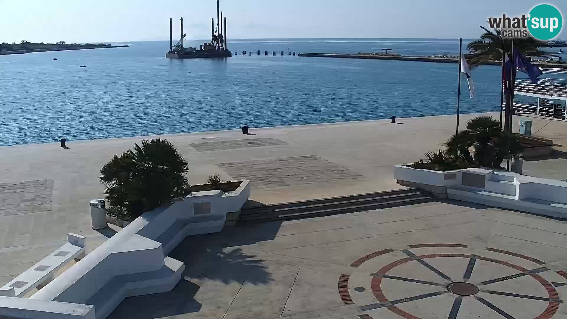 Web kamera Novalja promenada