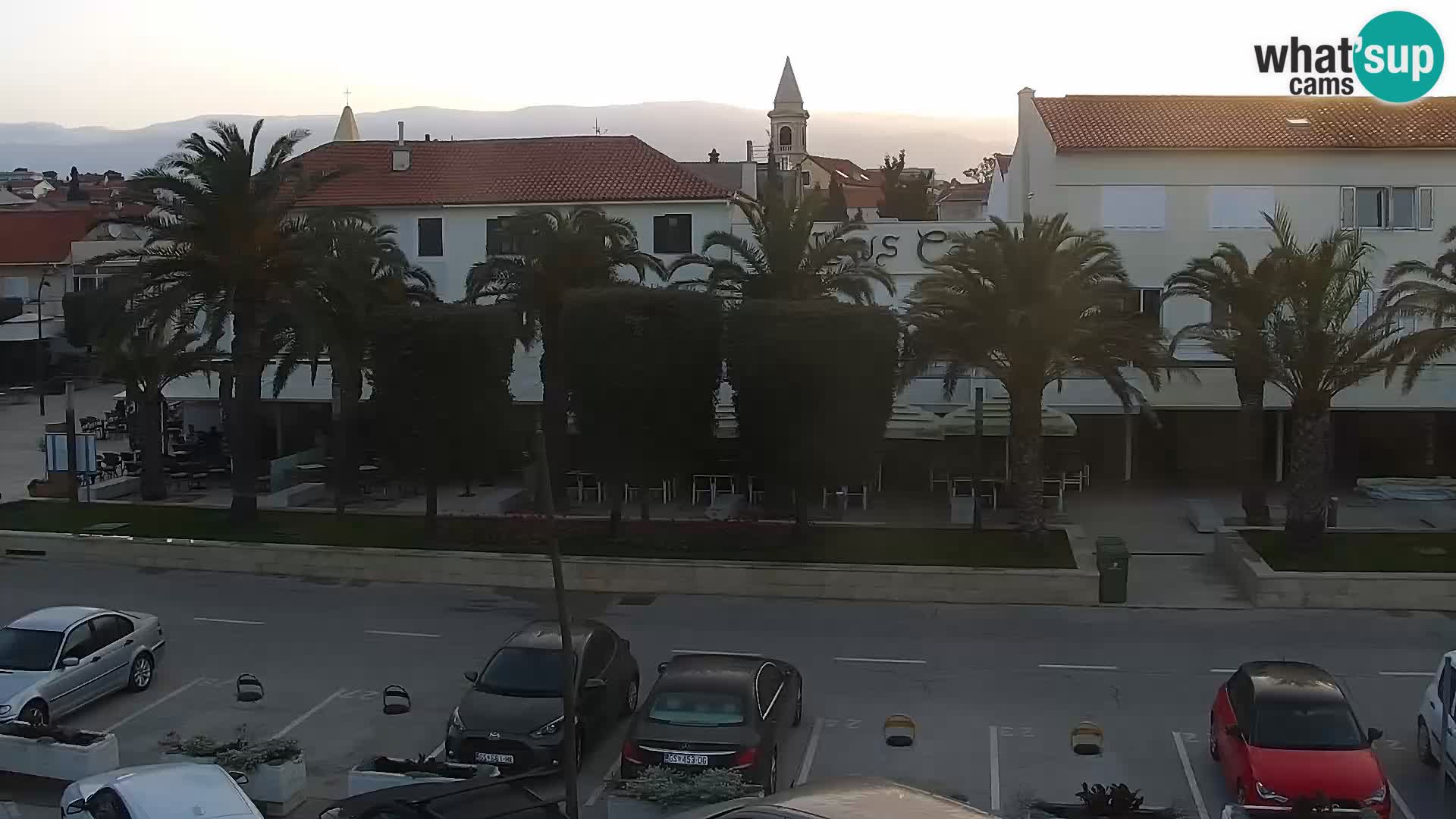 Webcam Novalja seaside promenade