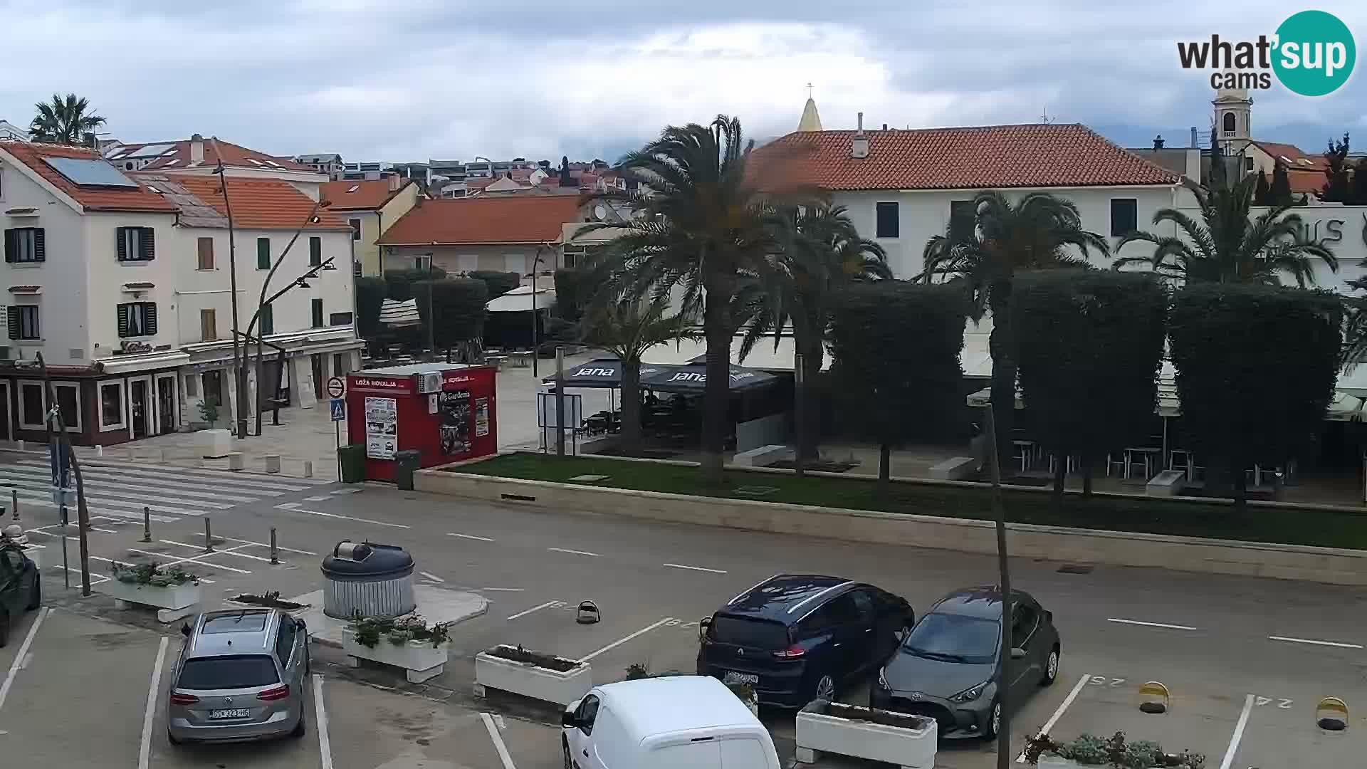 Novalja spletna kamera promenada