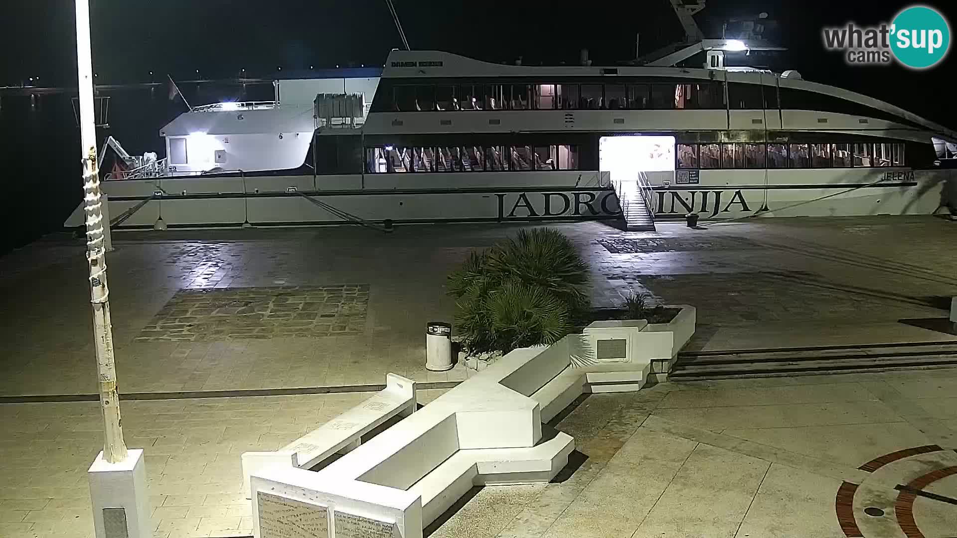 Webcam Novalja seaside promenade
