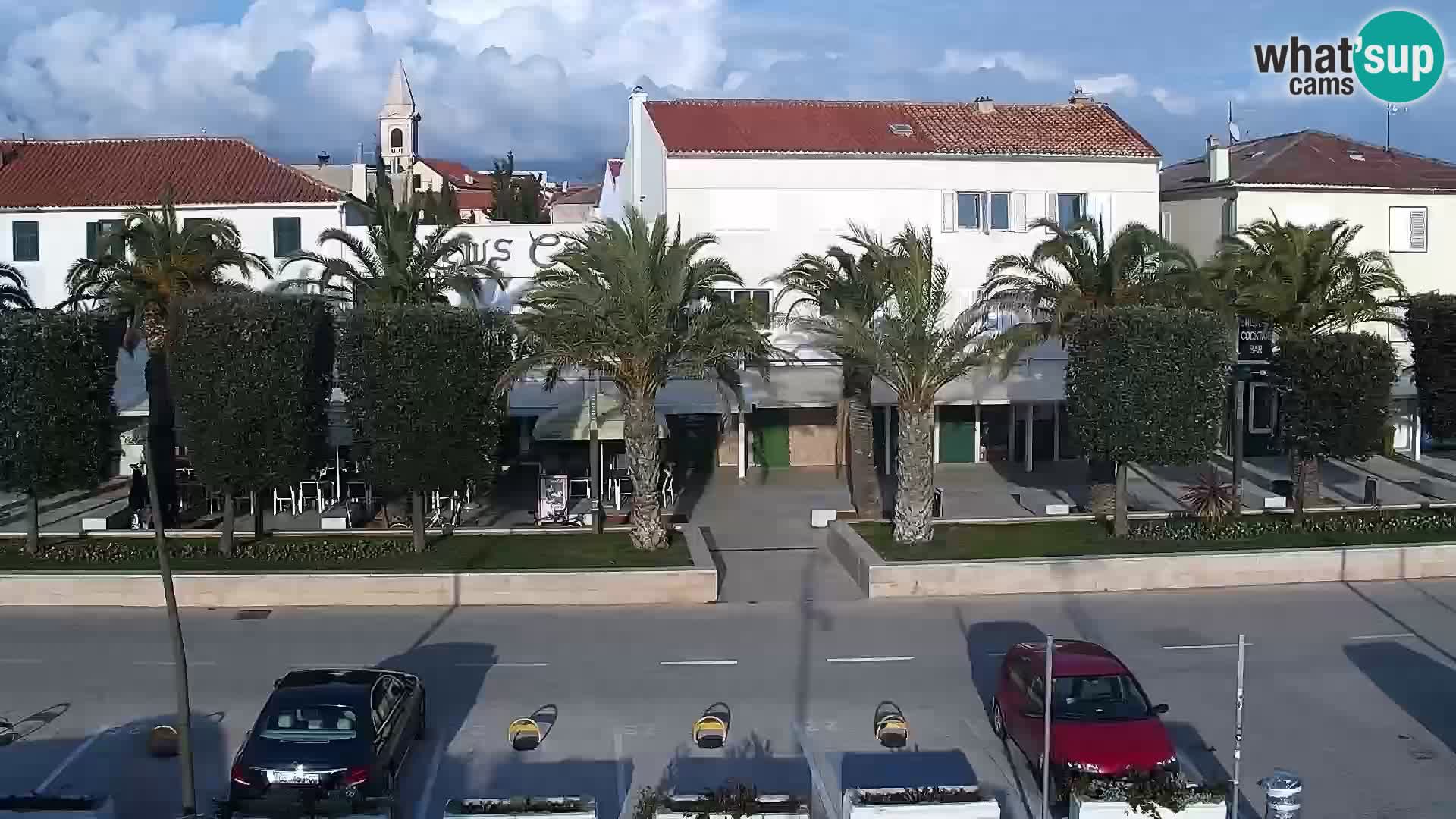 Novalja spletna kamera promenada