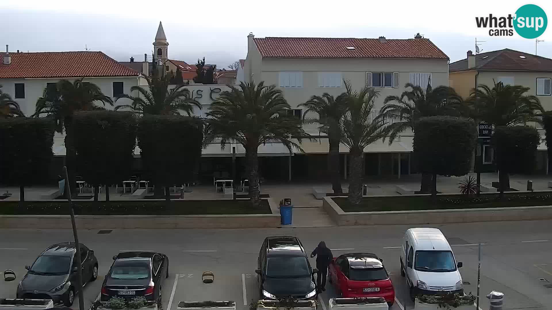 Web kamera Novalja promenada