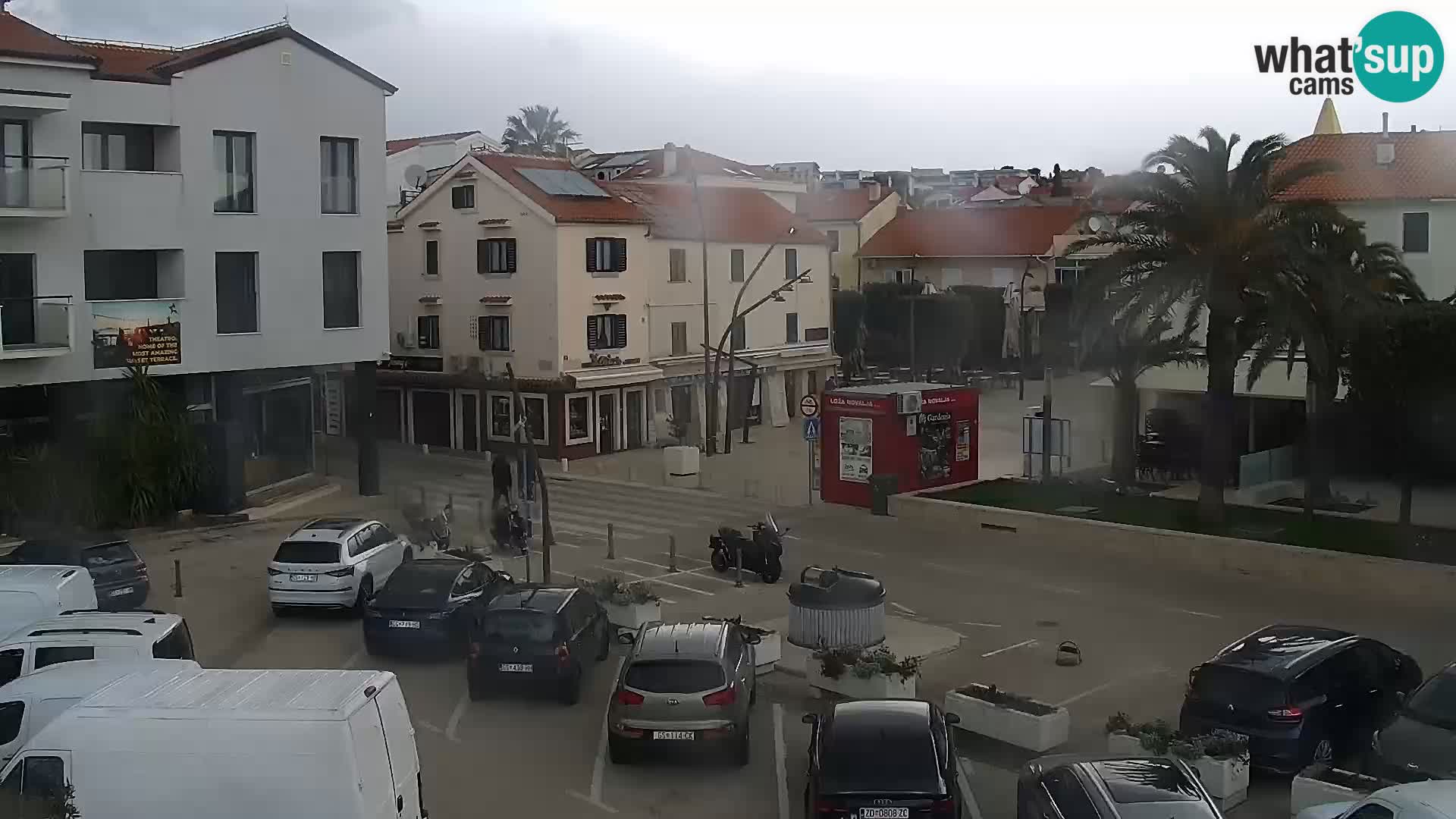 Web kamera Novalja promenada