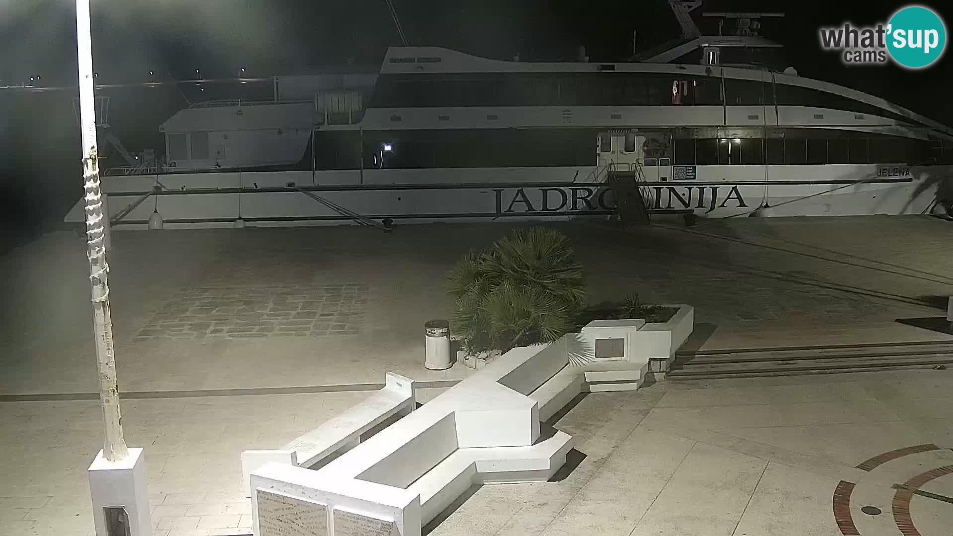 Webcam Novalja seaside promenade