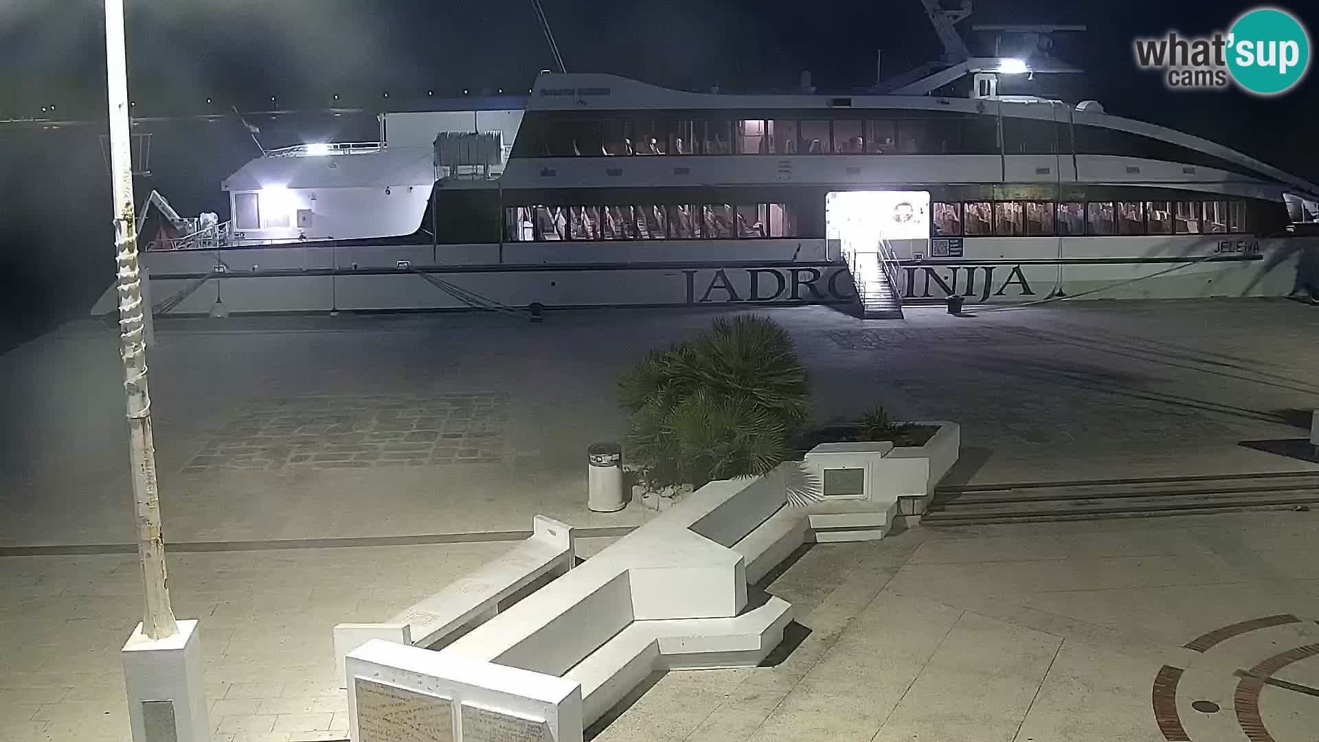 Webcam Novalja seaside promenade