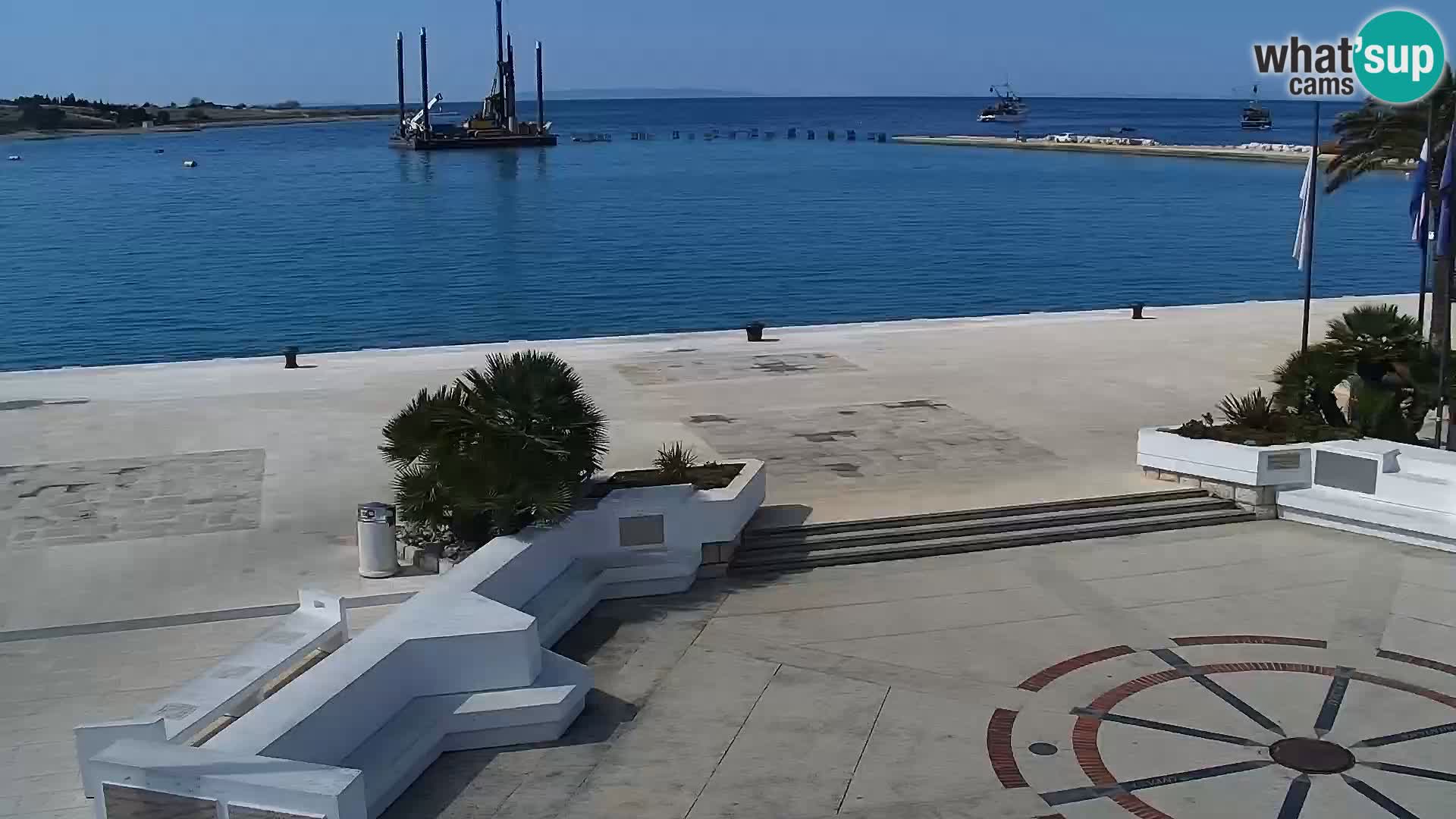 Webcam Novalja seaside promenade
