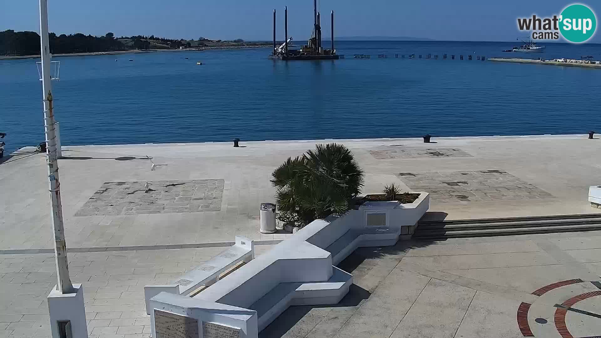 Novalja spletna kamera promenada