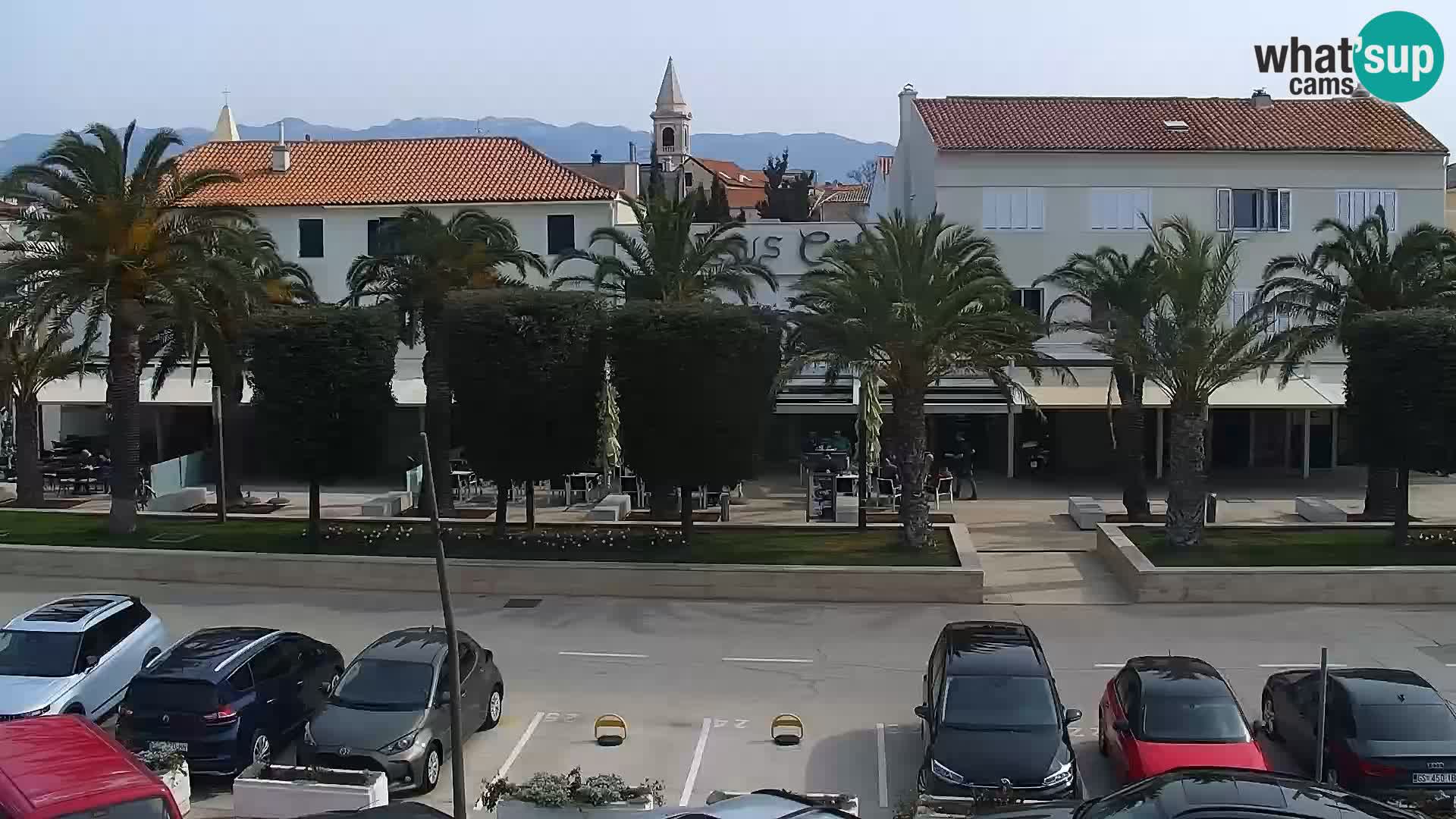 Novalja spletna kamera promenada