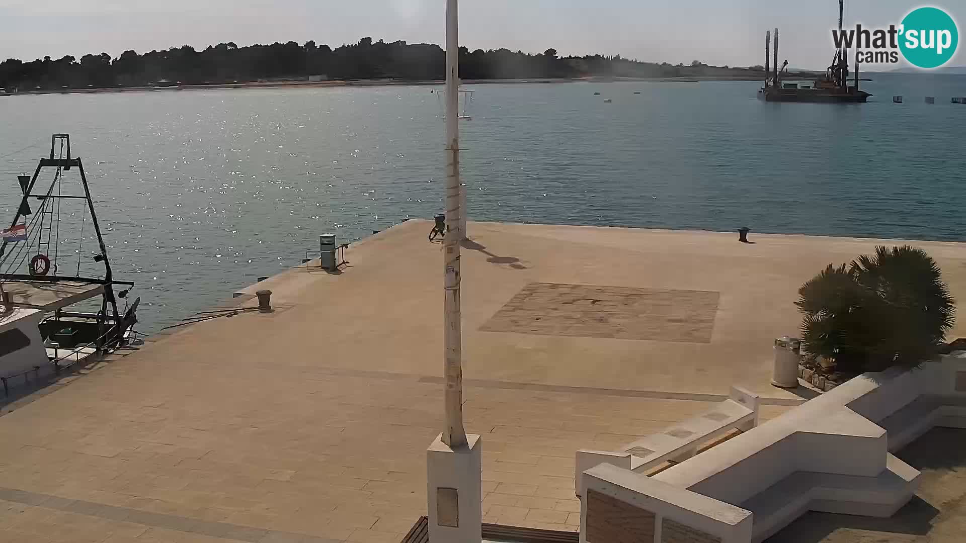 Novalja spletna kamera promenada