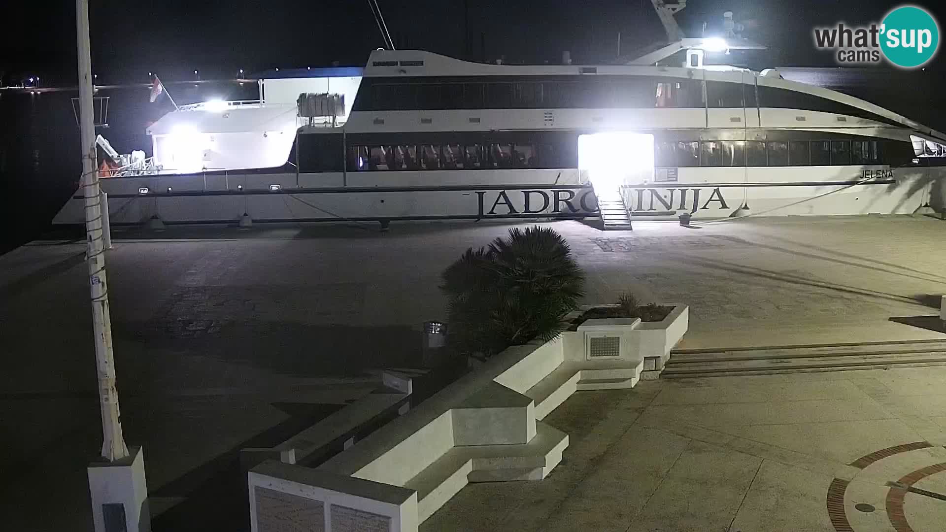 Livecam Promenade a Novalja