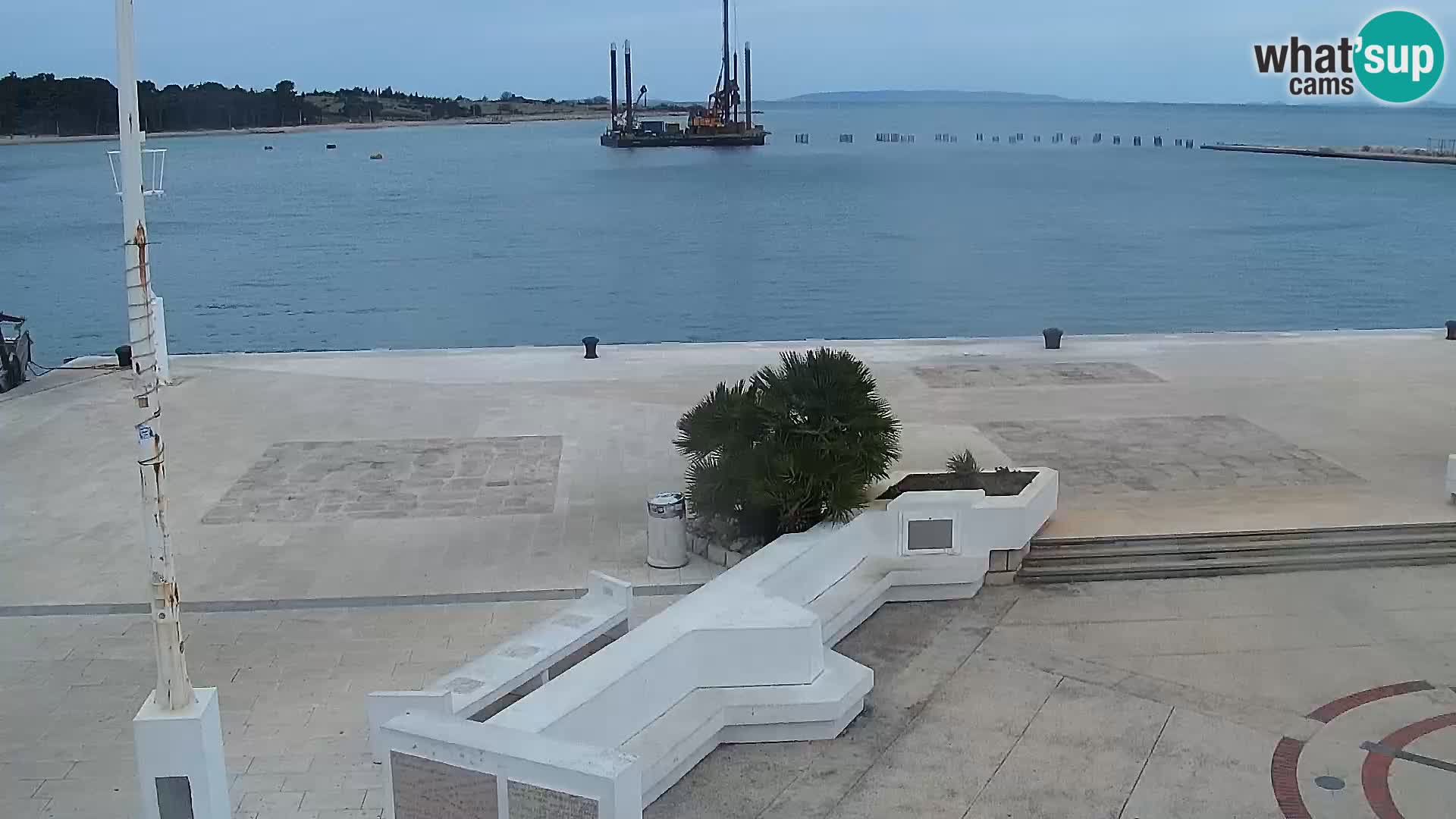 Webcam Novalja seaside promenade