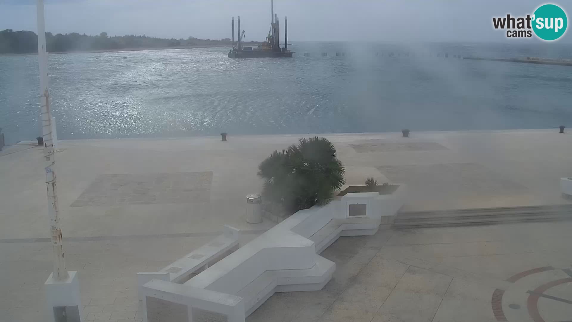 Webcam Novalja seaside promenade