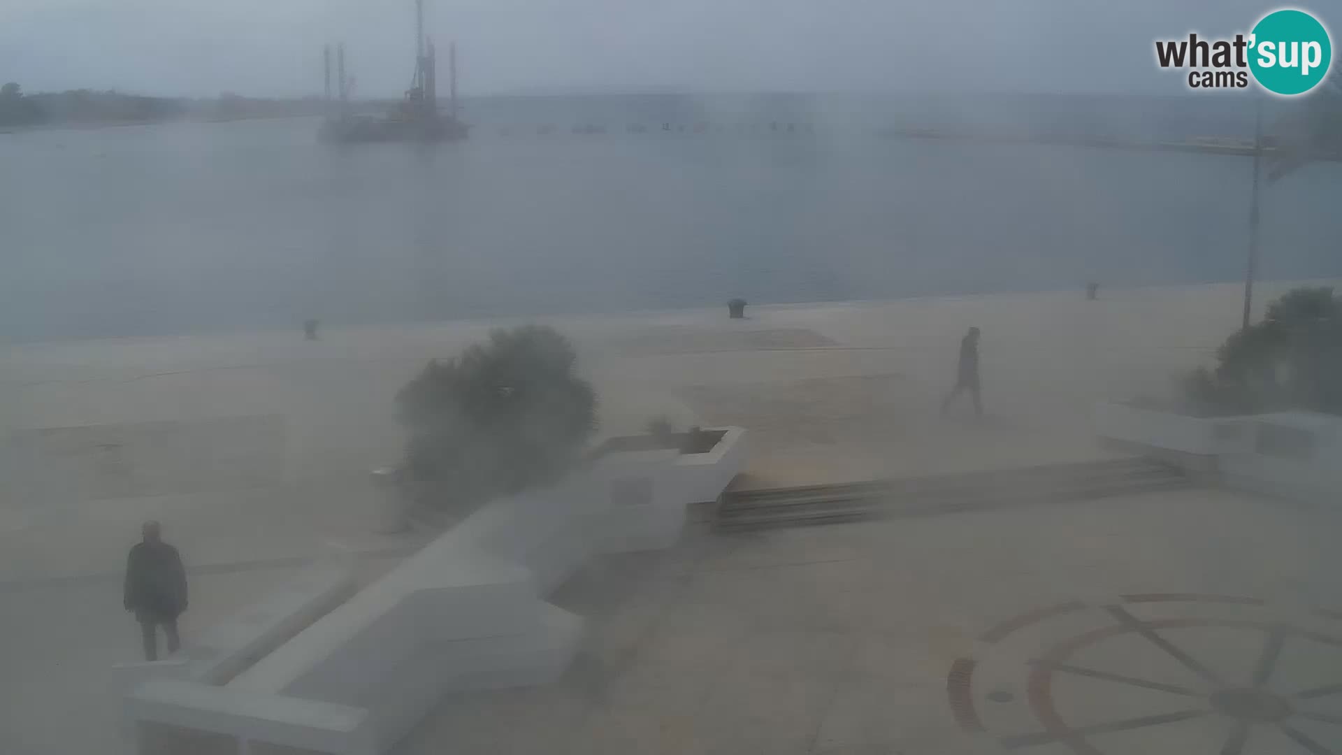 Webcam Novalja seaside promenade