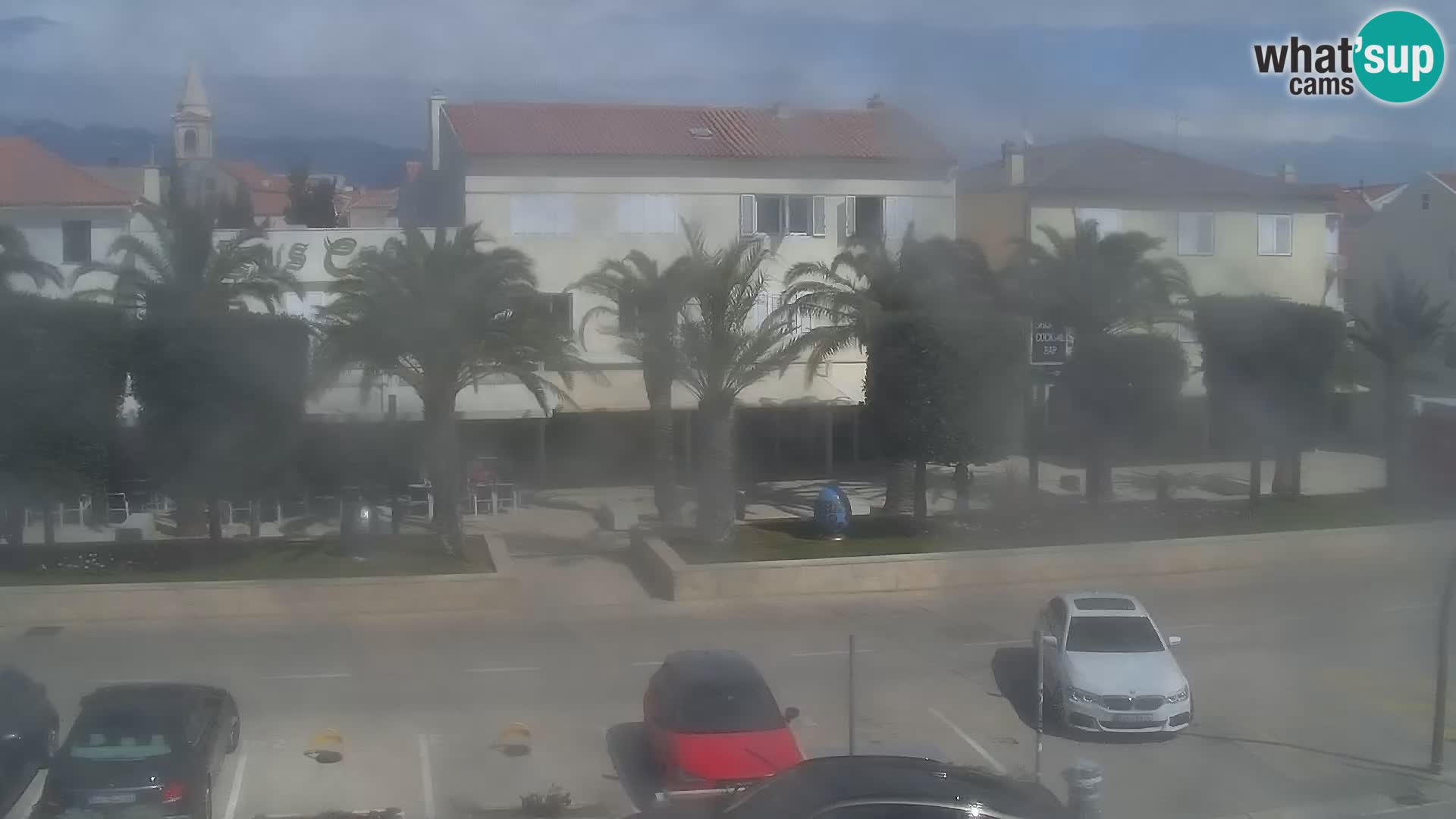 Web kamera Novalja promenada