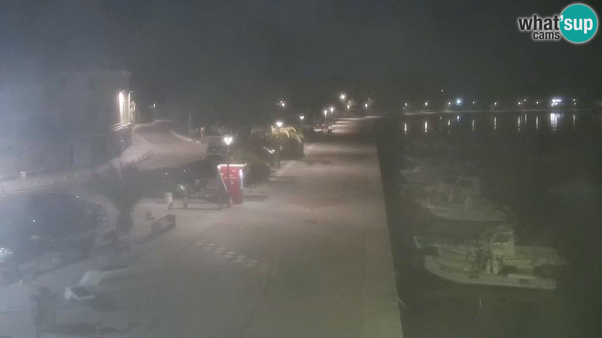 Novalja spletna kamera promenada