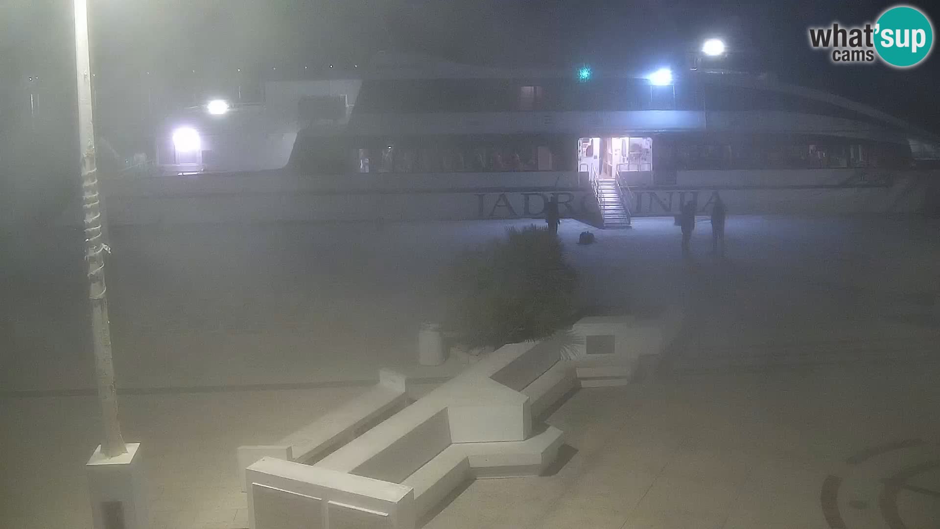 Webcam Novalja seaside promenade