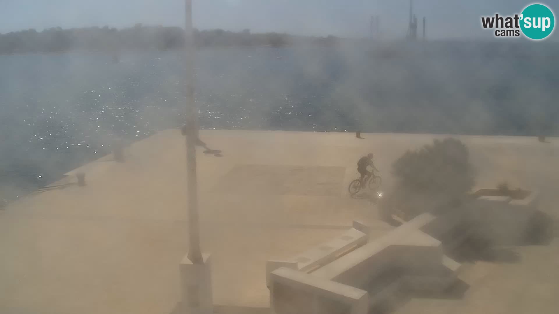 Web kamera Novalja promenada