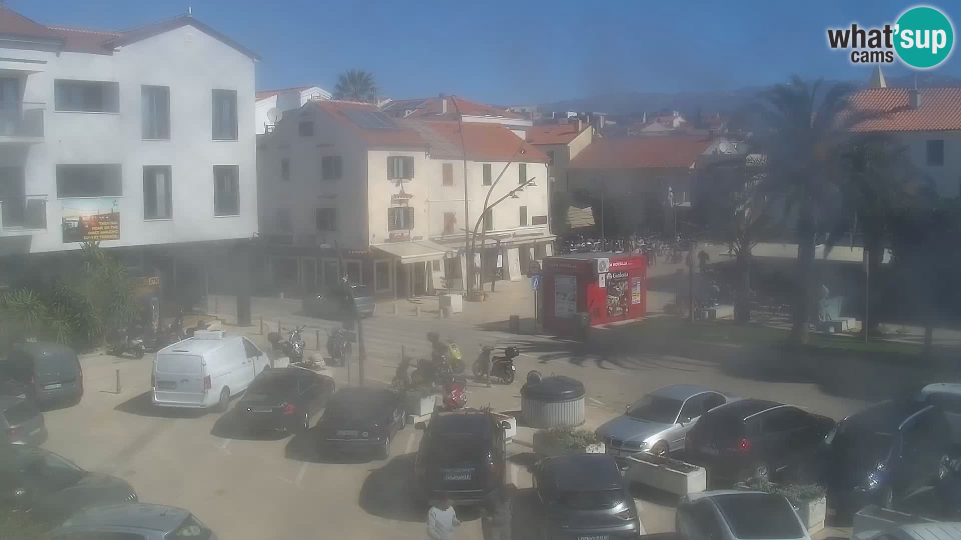 Novalja spletna kamera promenada