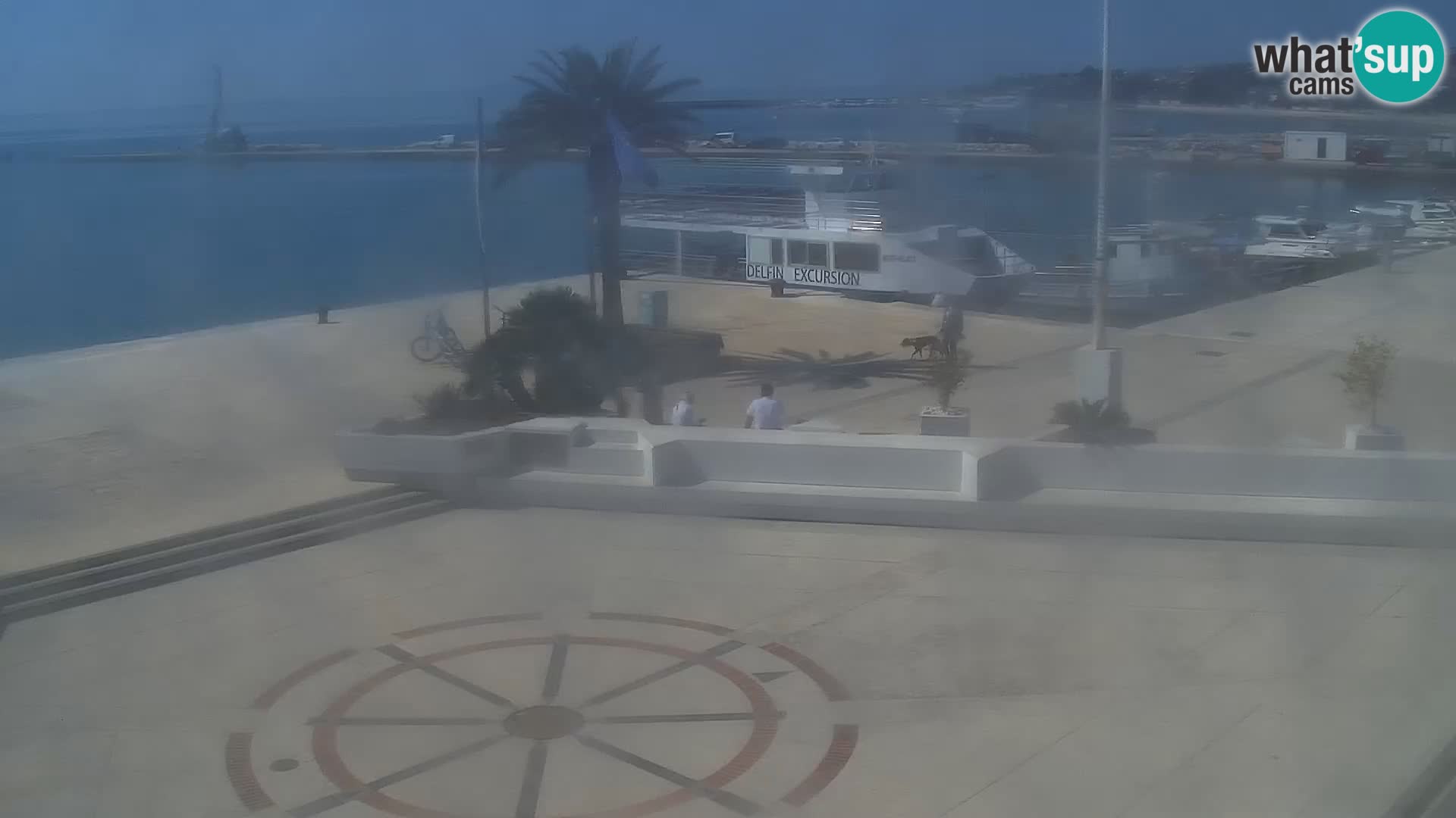 Web kamera Novalja promenada