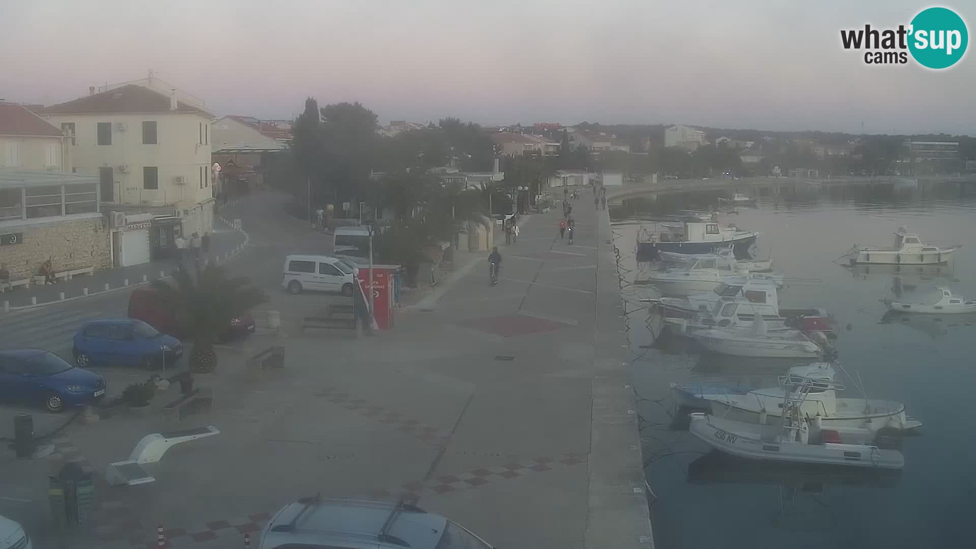 Novalja spletna kamera promenada