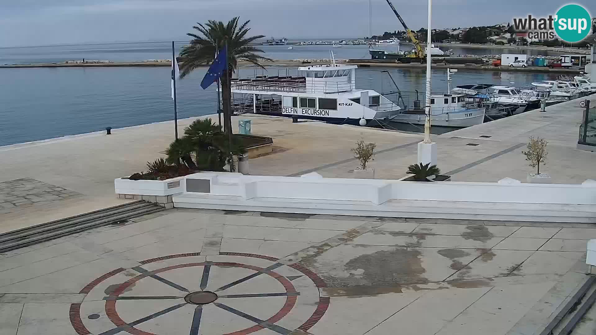 Web kamera Novalja promenada