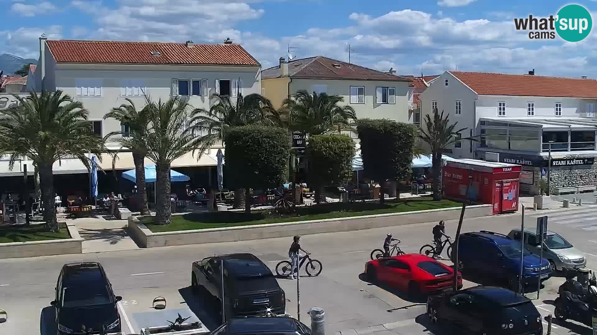 Novalja spletna kamera promenada