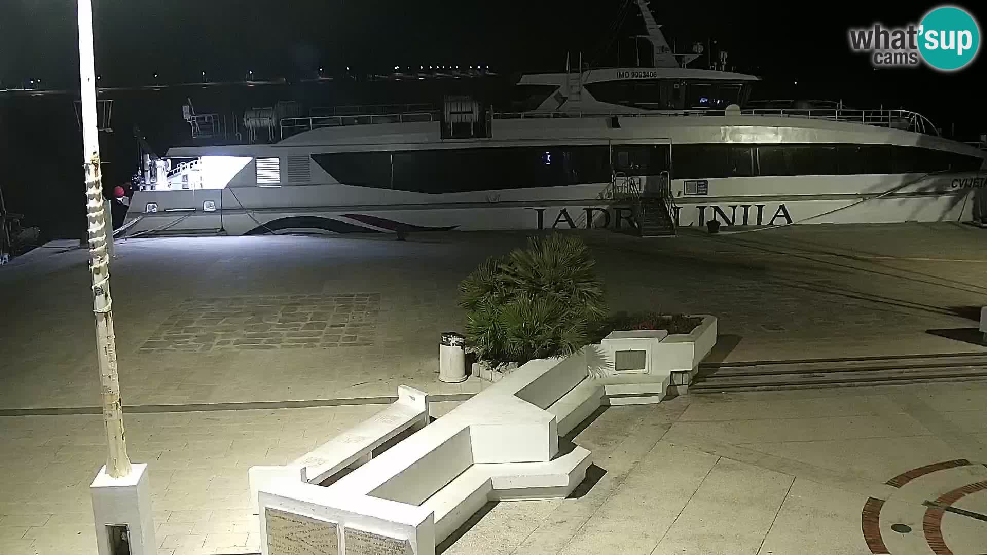 Webcam Novalja seaside promenade