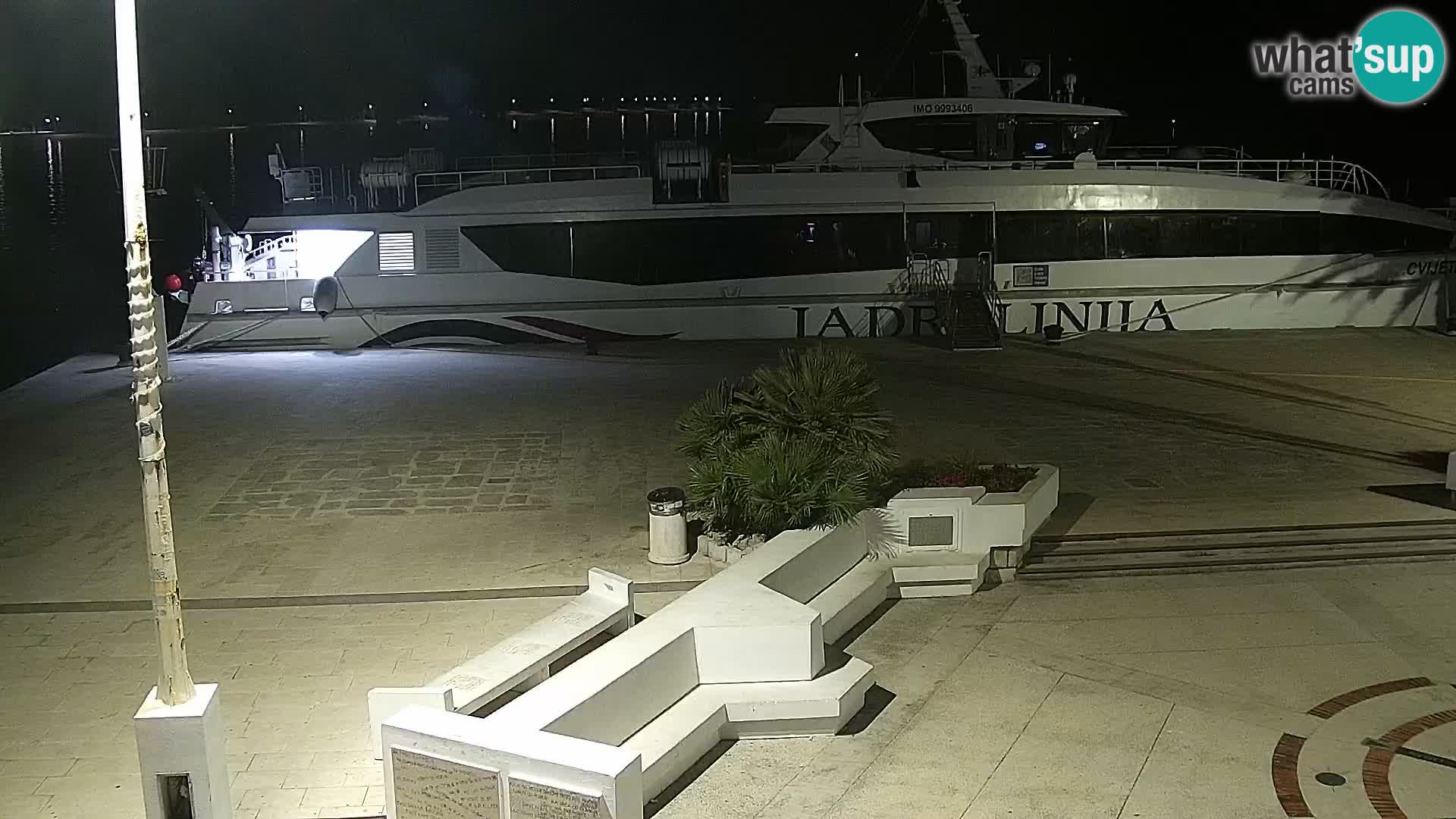 Webcam Novalja seaside promenade